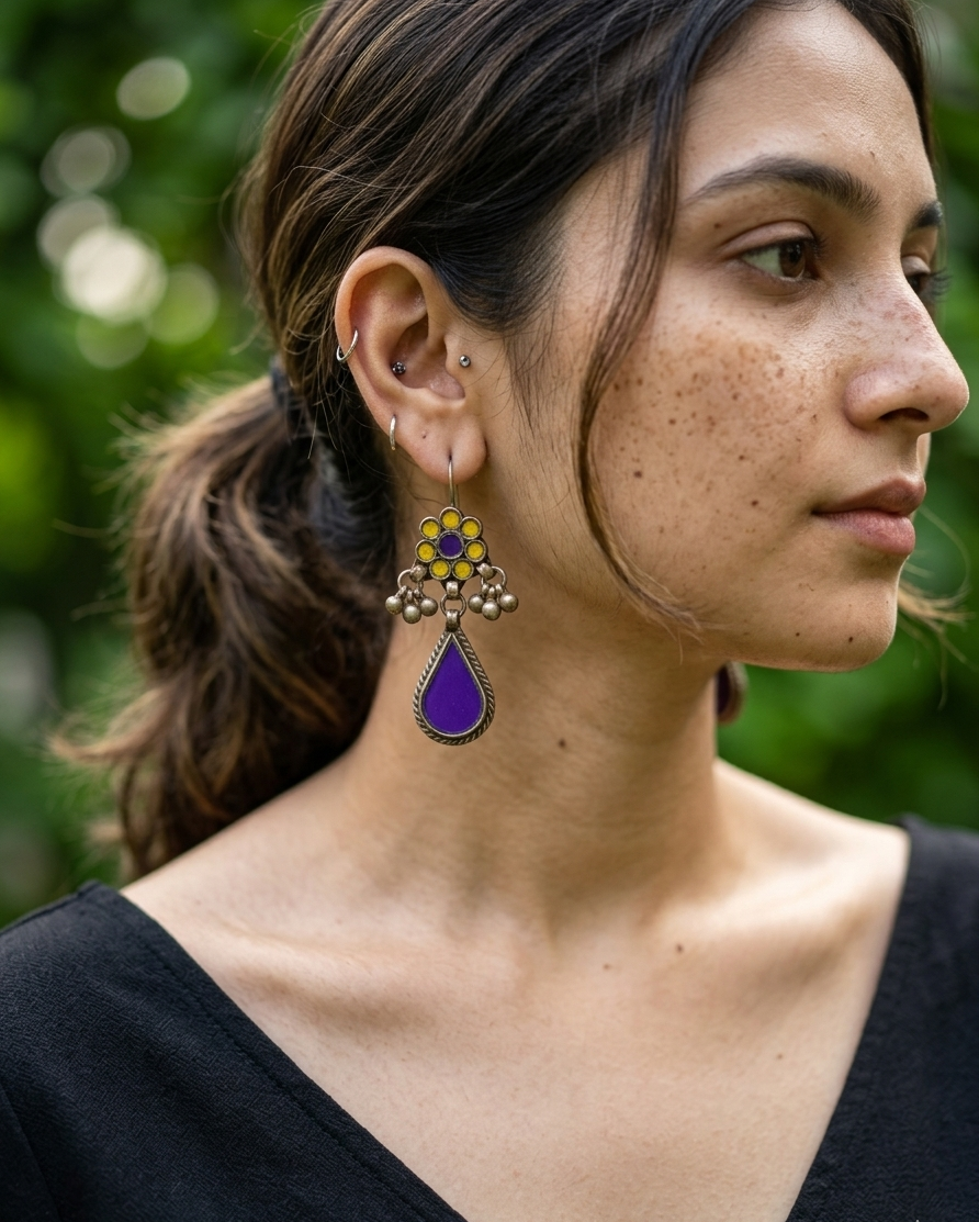 Handcrafted Glass Earrings: What Makes Them Special