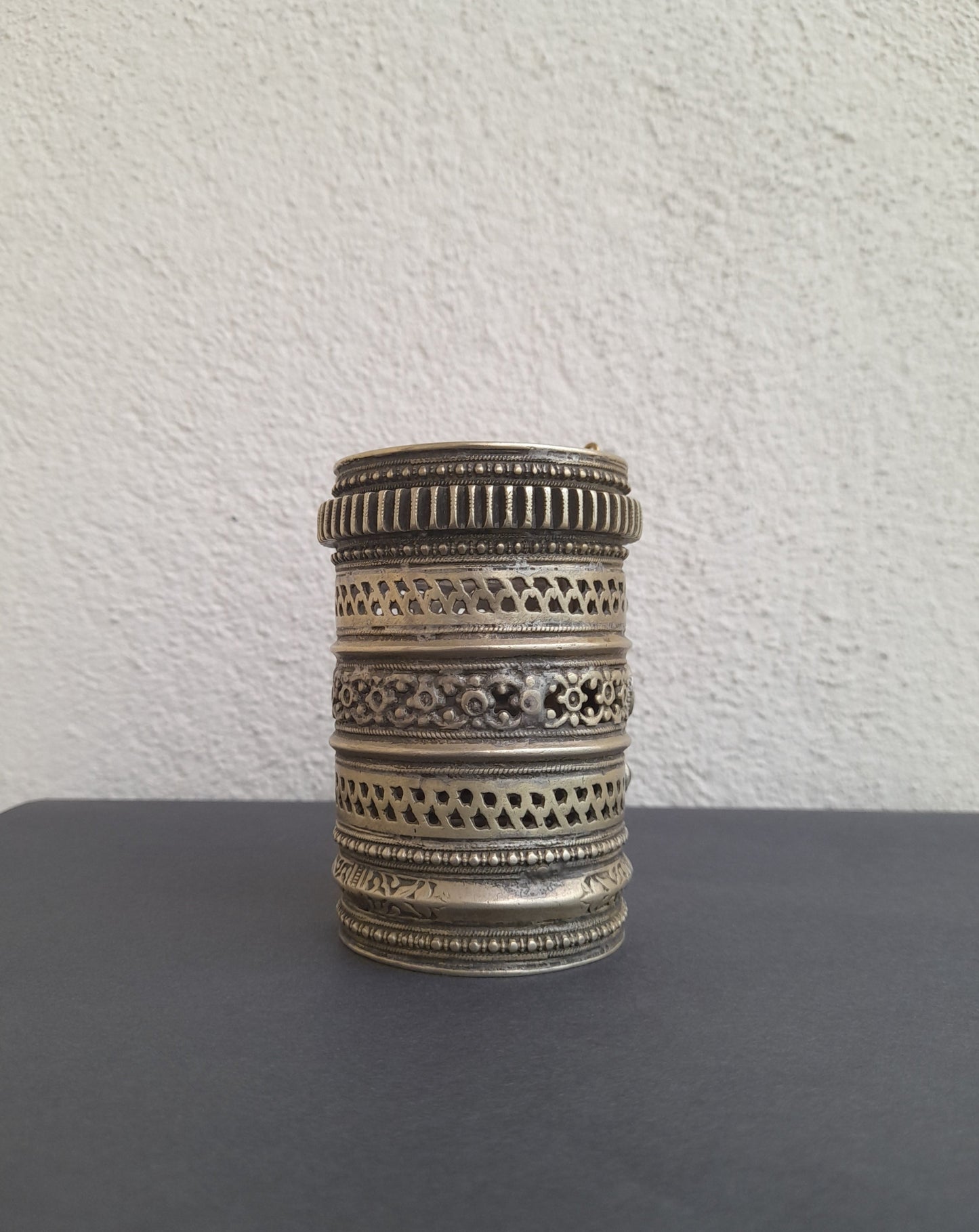 Nazneen Afghan Kada