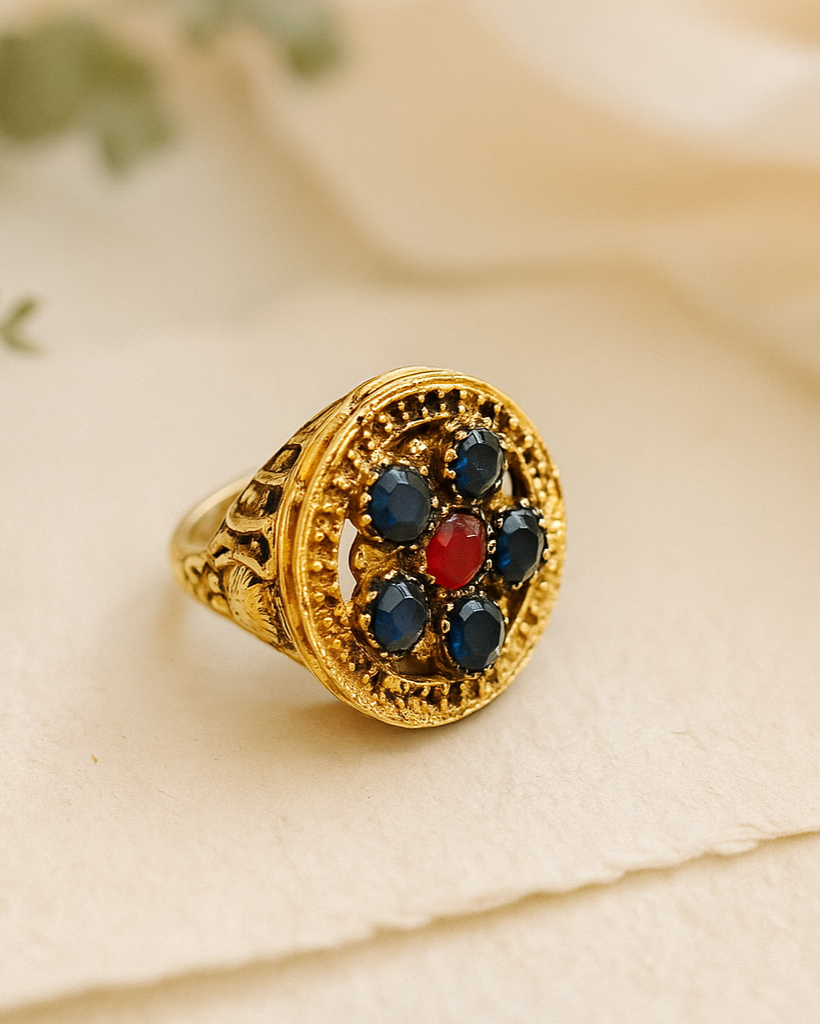 Neeli Vintage Ring