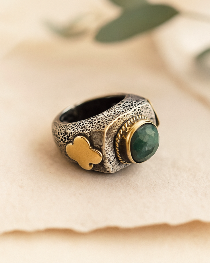 Lihaaj Vintage Ring