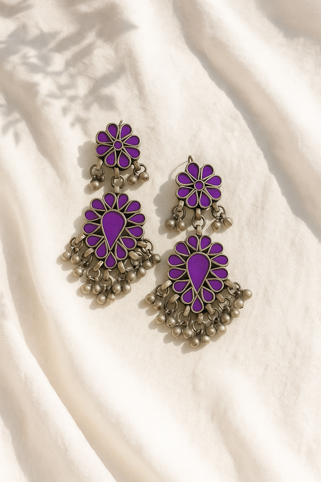 Laazmi Glass Earrings