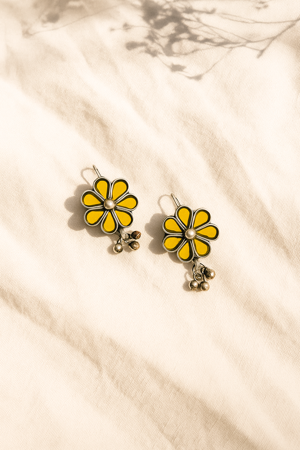 Ratna Glass Earrings