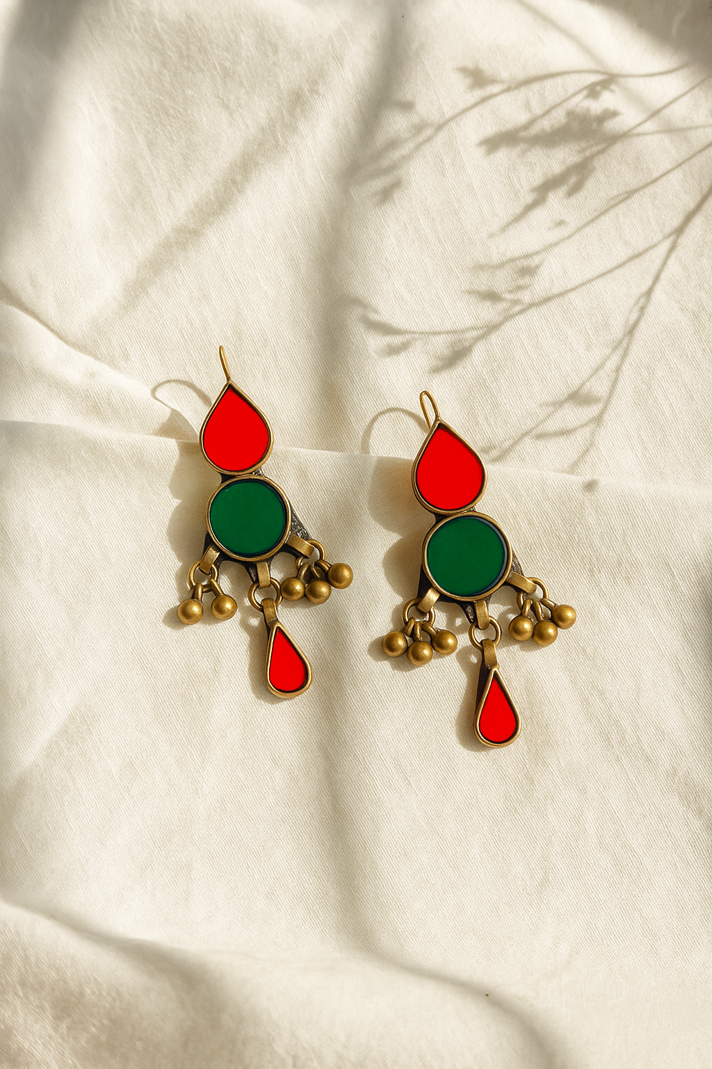 Kaanch Glass Earrings
