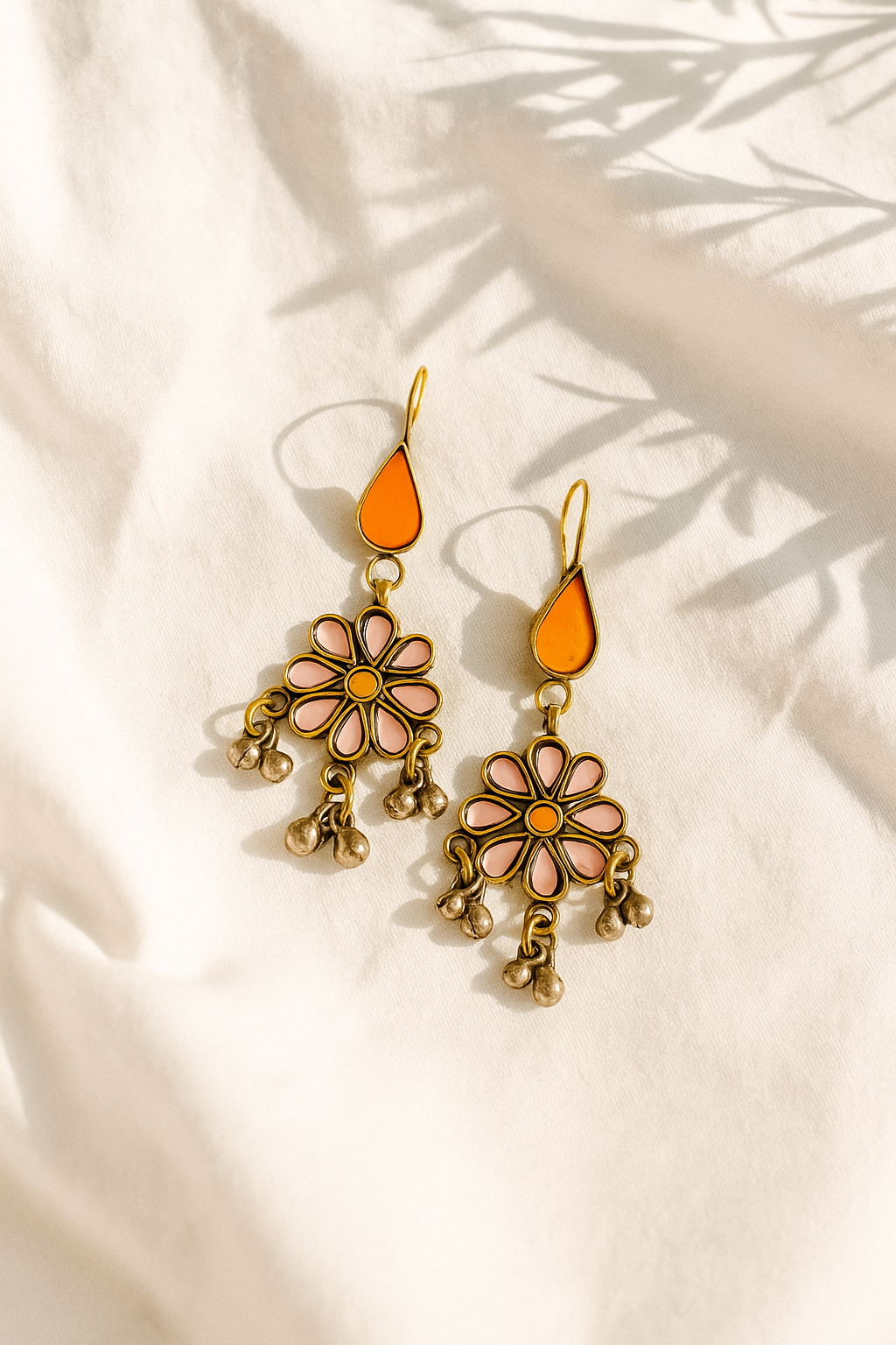 Guleri Glass Earrings