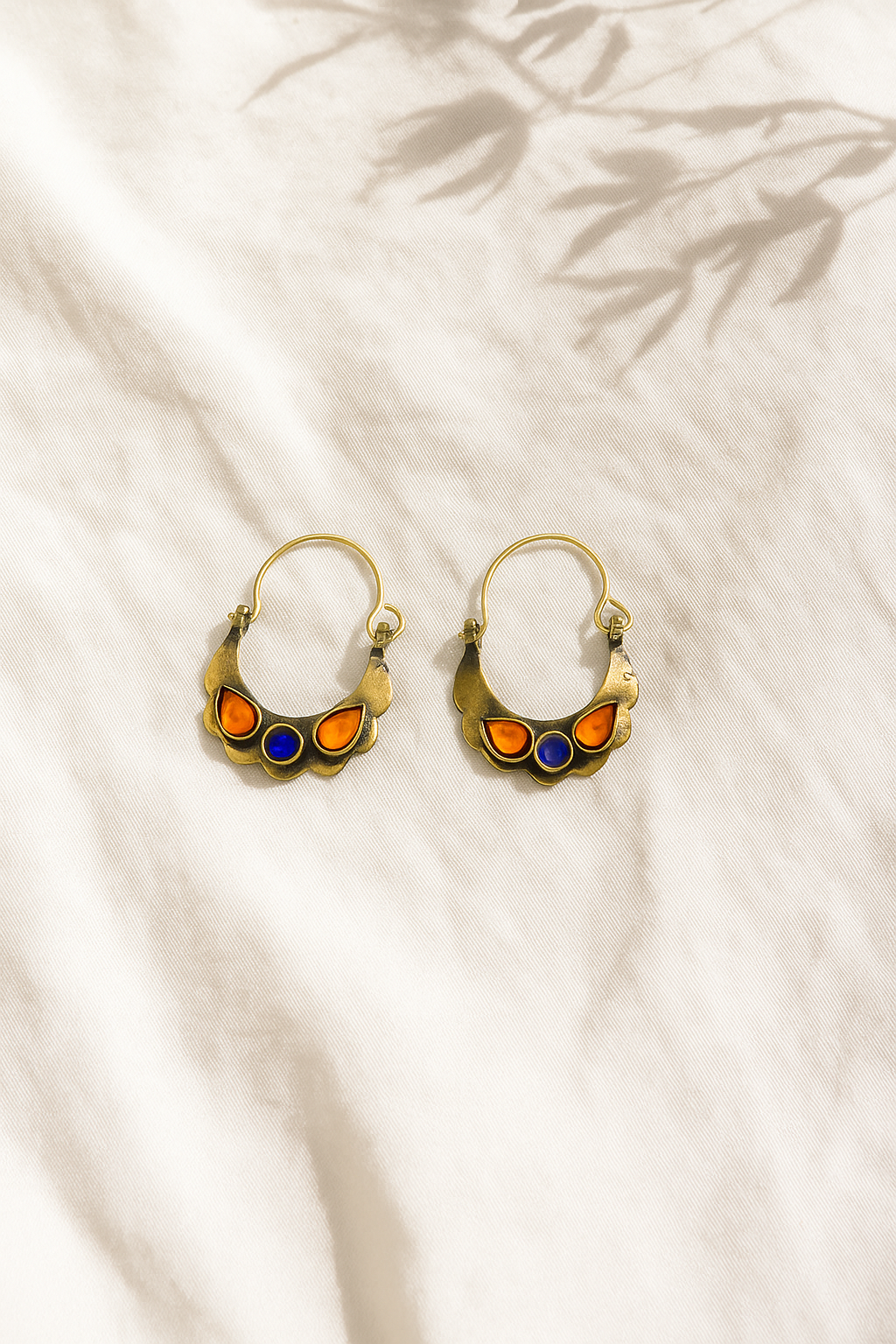Sawaarna Glass Earrings