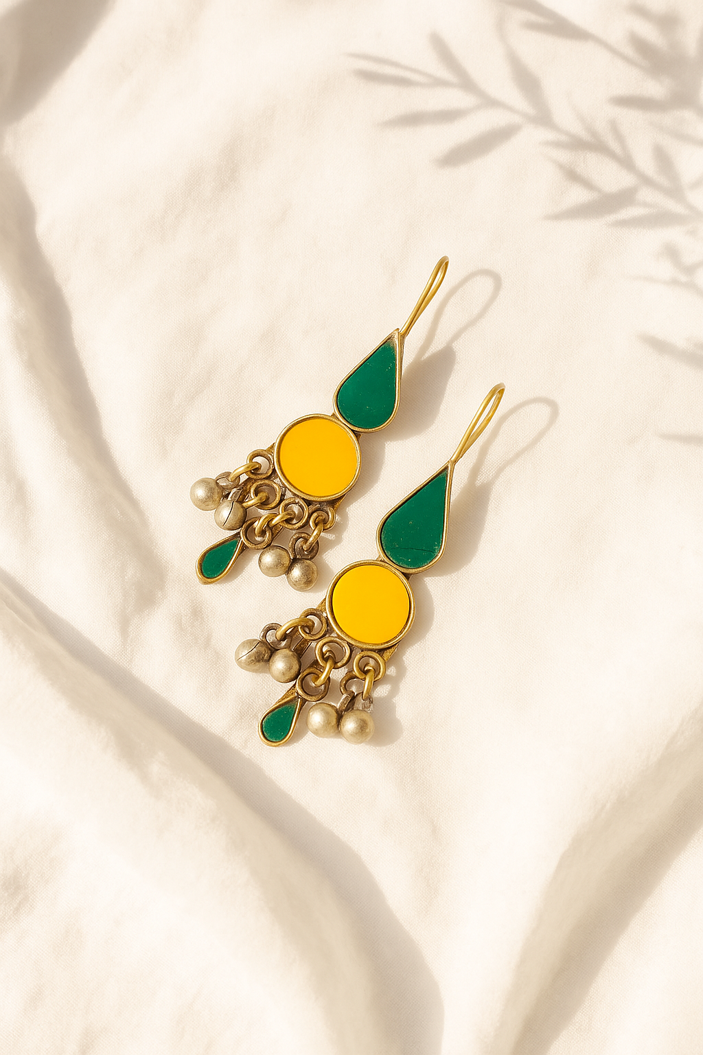 Manju Glass Earrings