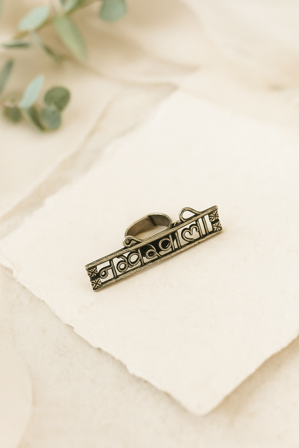 Nakhrewali Oxidised Ring
