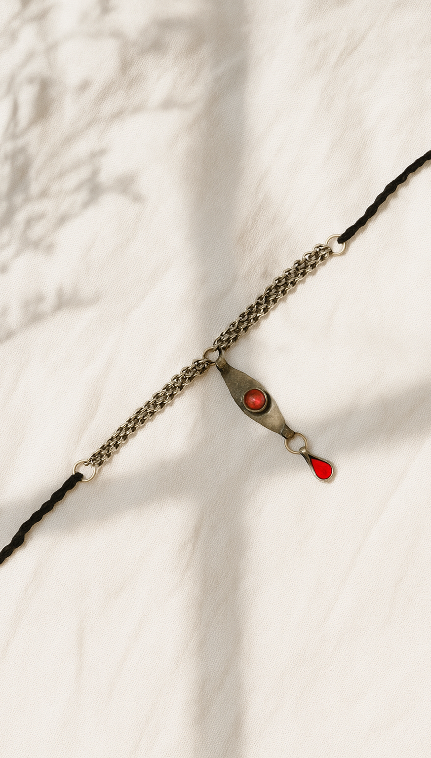 Nahaan Afghan Choker