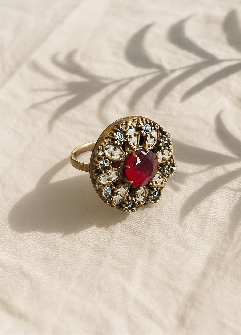 Maatha Vintage Ring