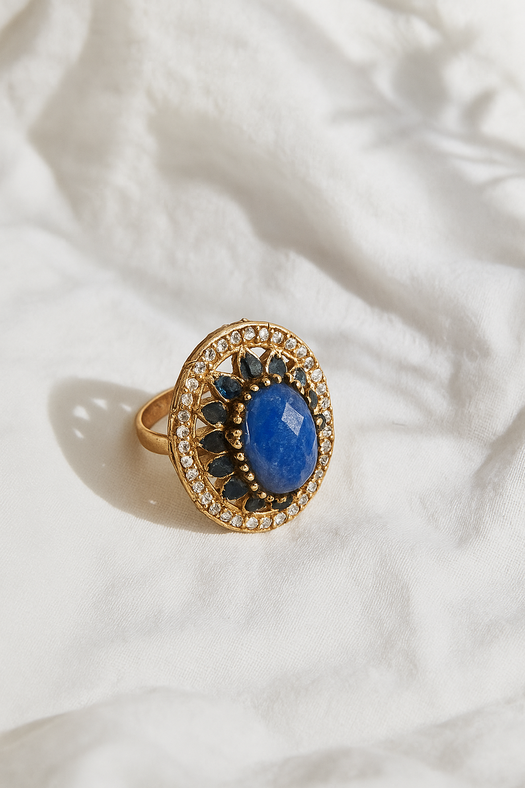 Aangan Vintage Ring