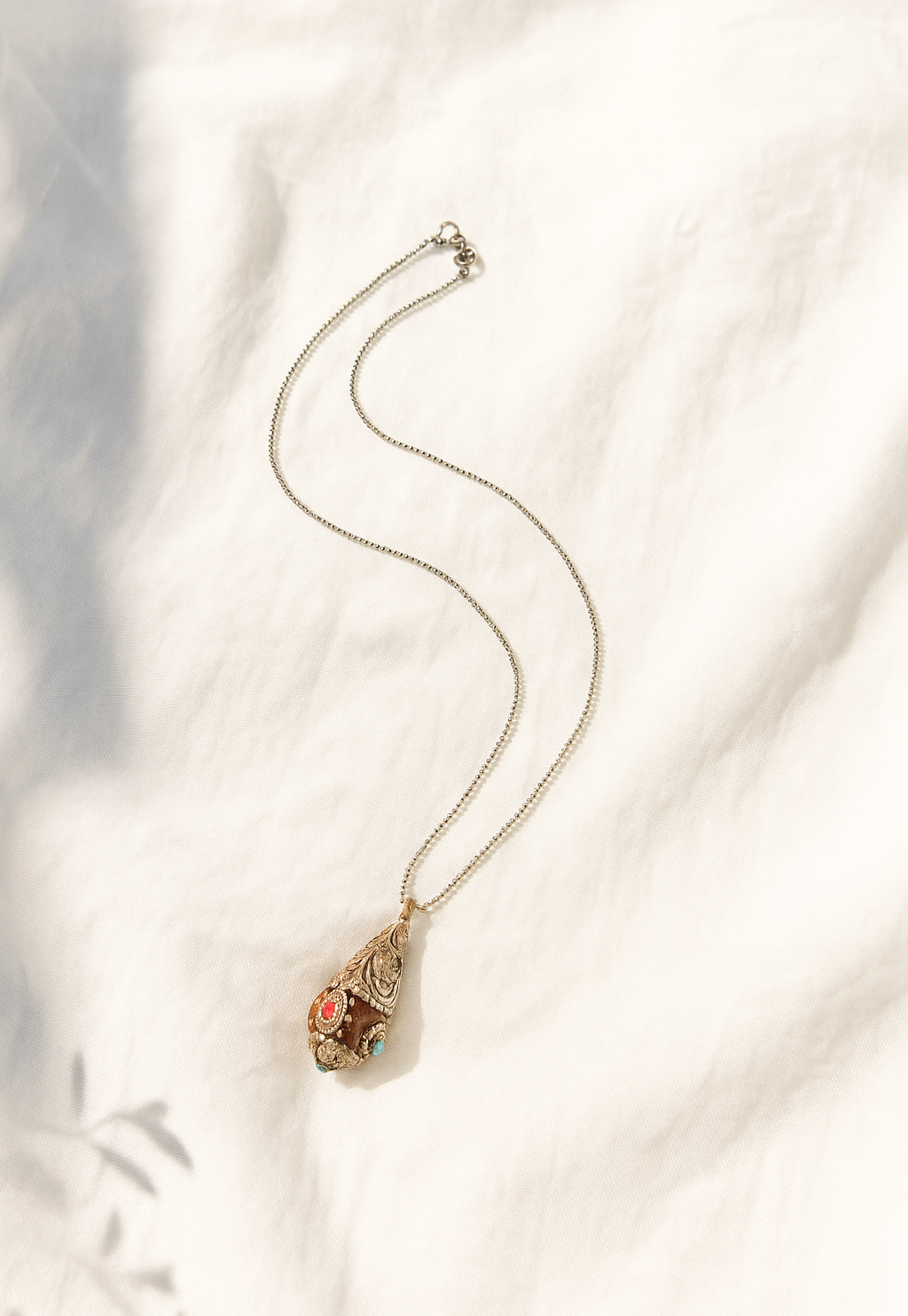 Tehzeeb Afghan Pendant