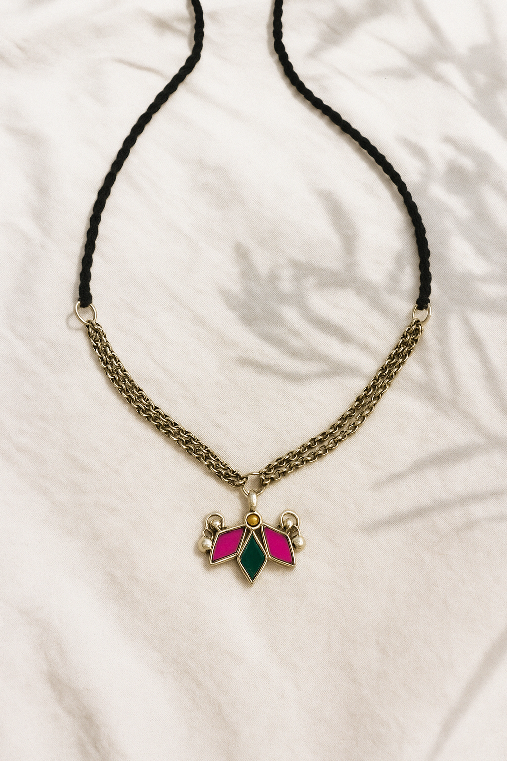 Sannata Glass Choker