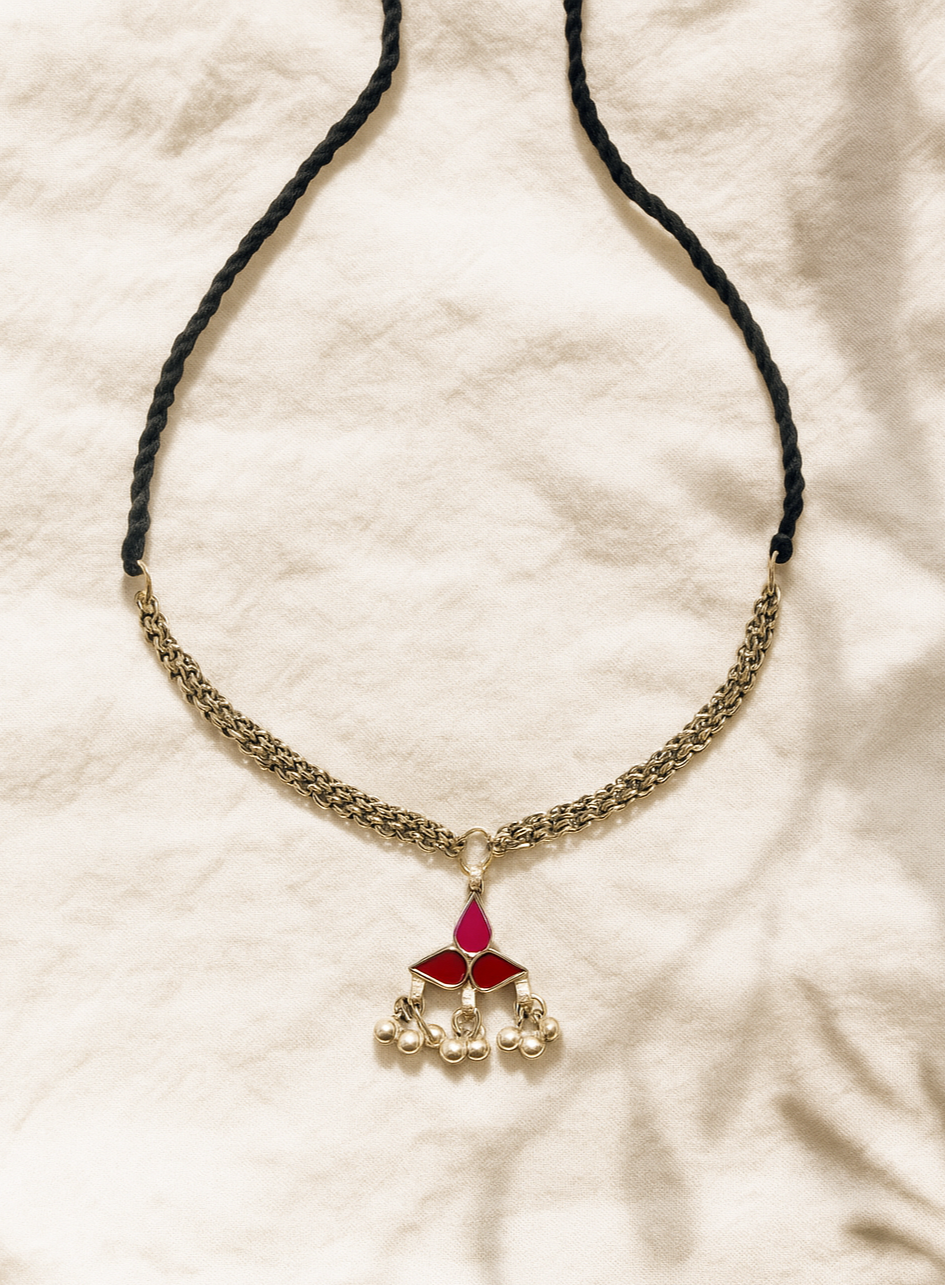 Intezaar Glass Choker