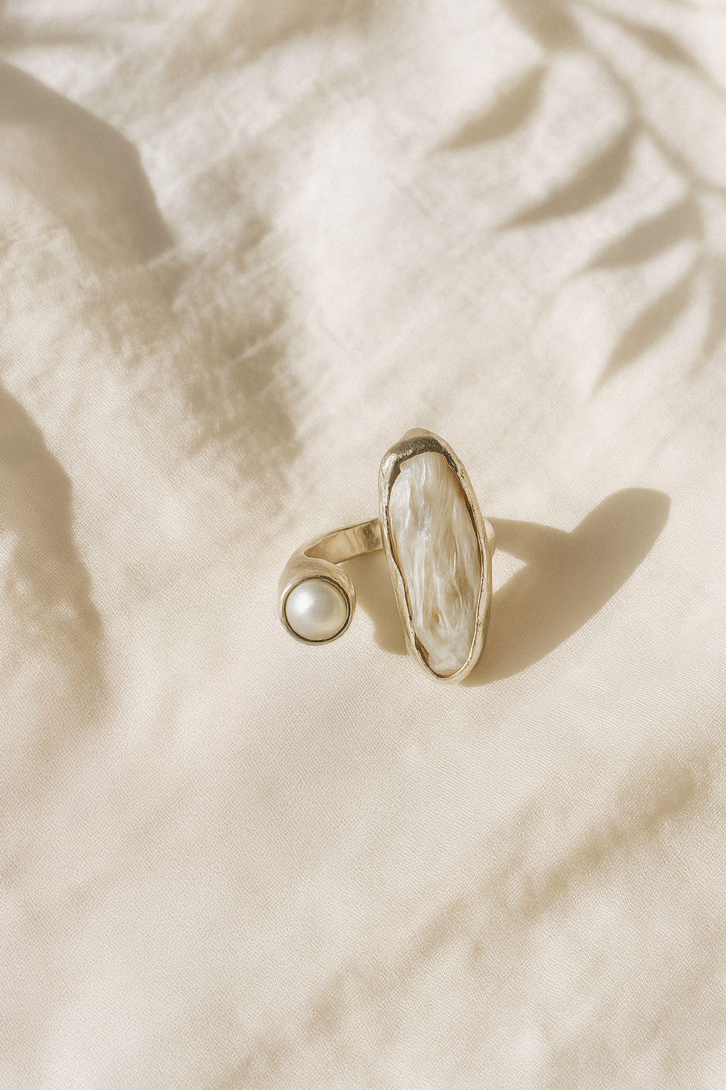 Mother of Pearl Gemstone Sterling Silver Ring