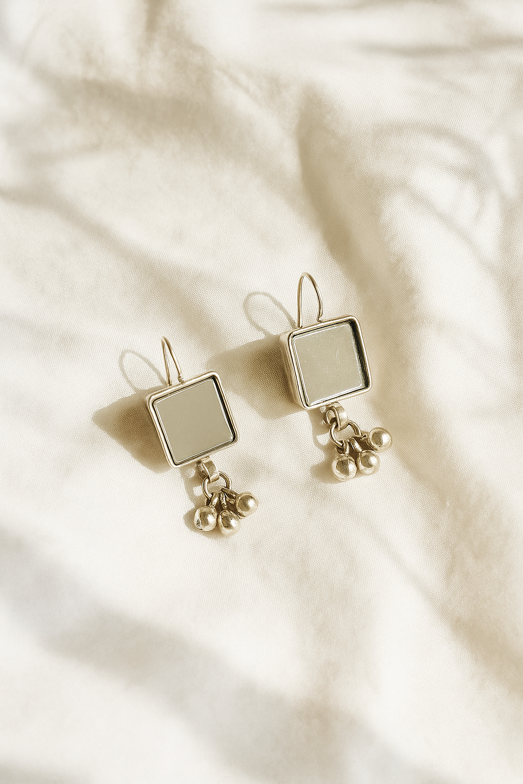 Nayab Glass Earrings