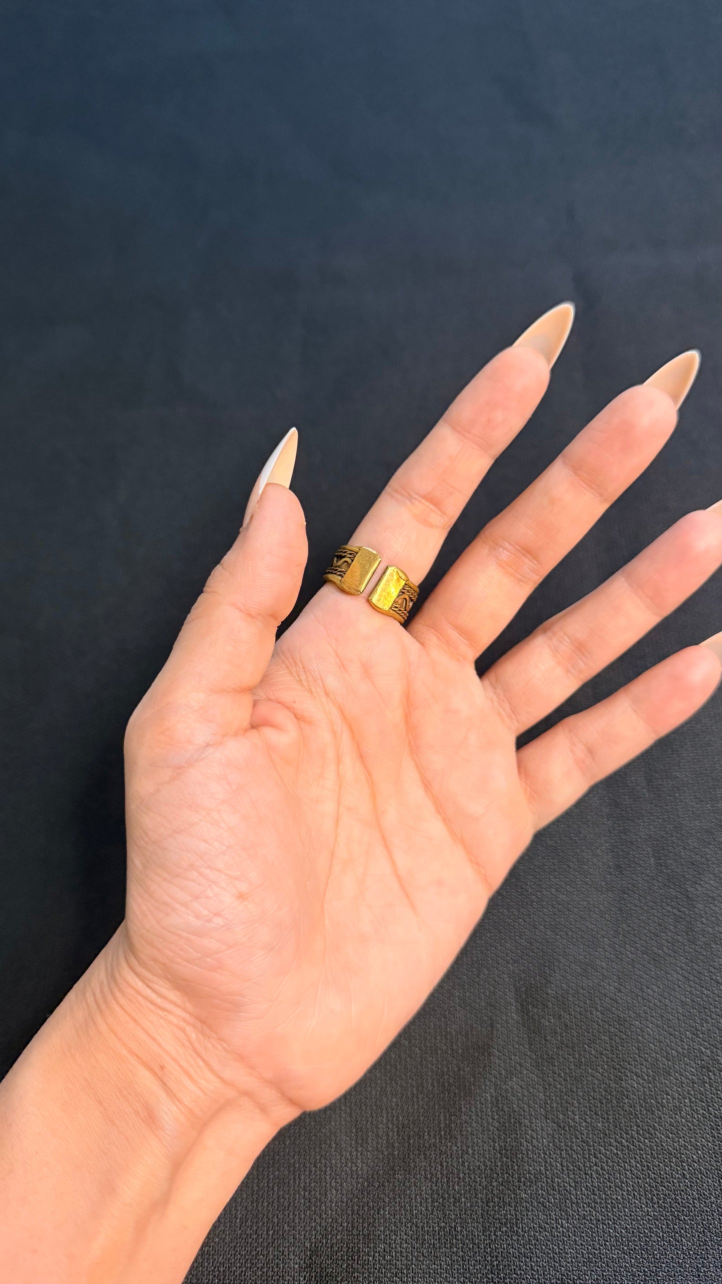 Ratnagiri Adjustable Ring
