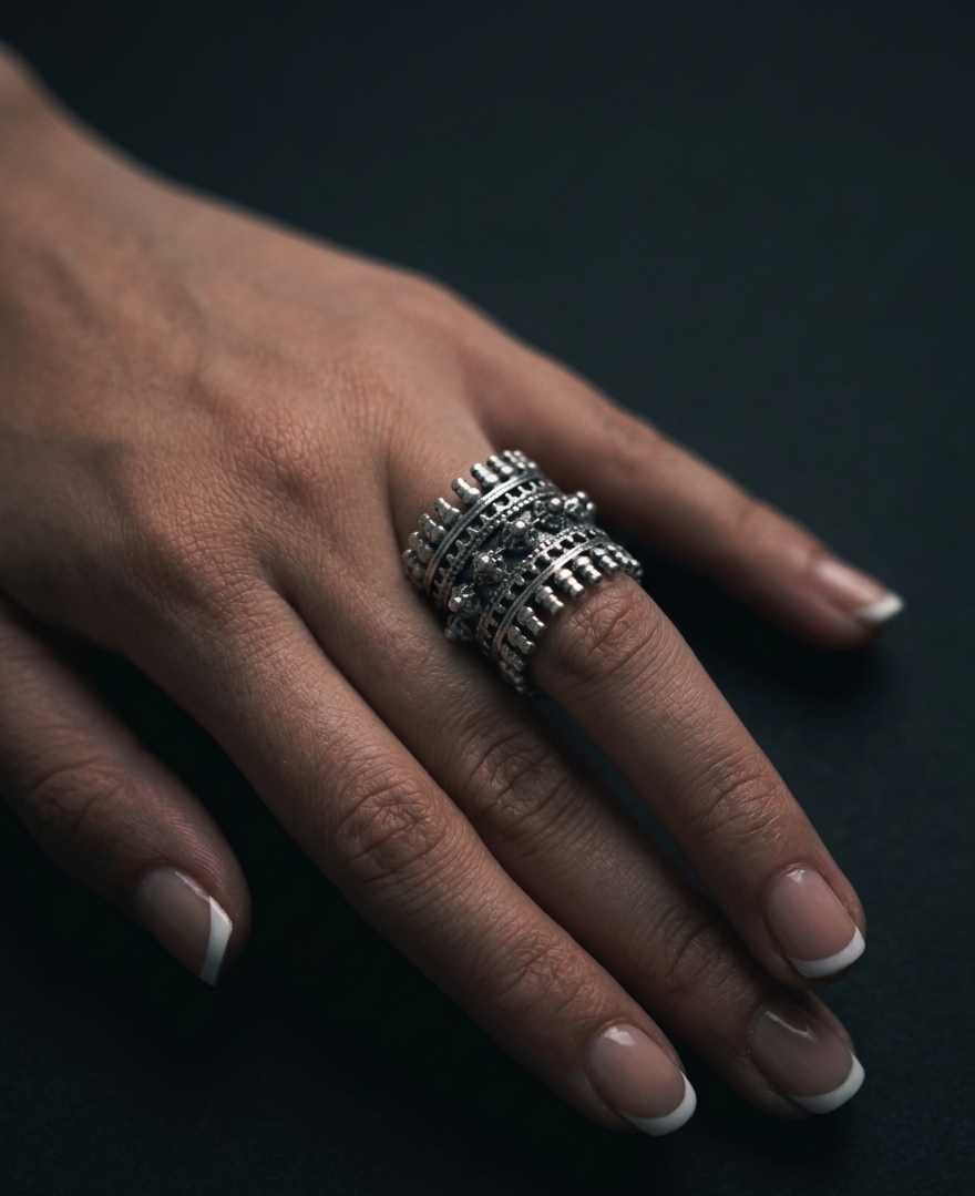 Raj Zamak Ring