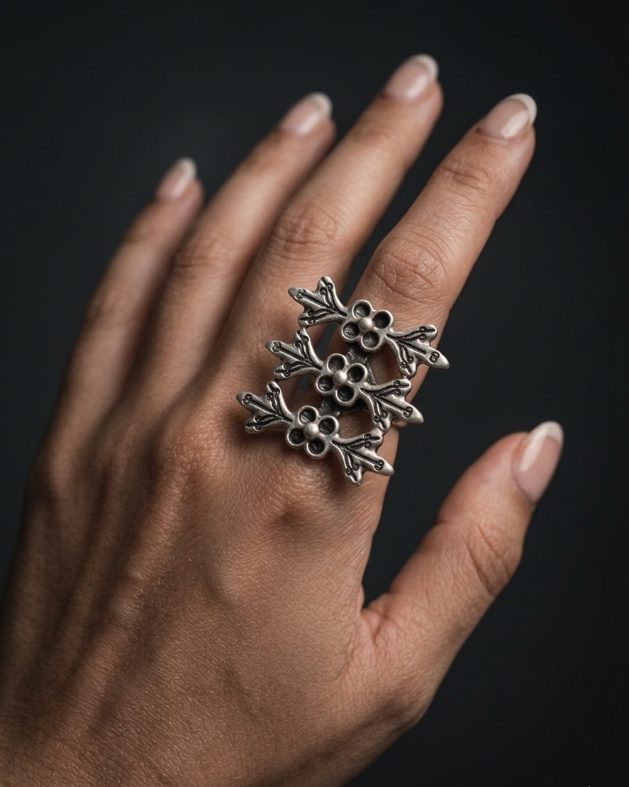 Tyra Zamak Ring