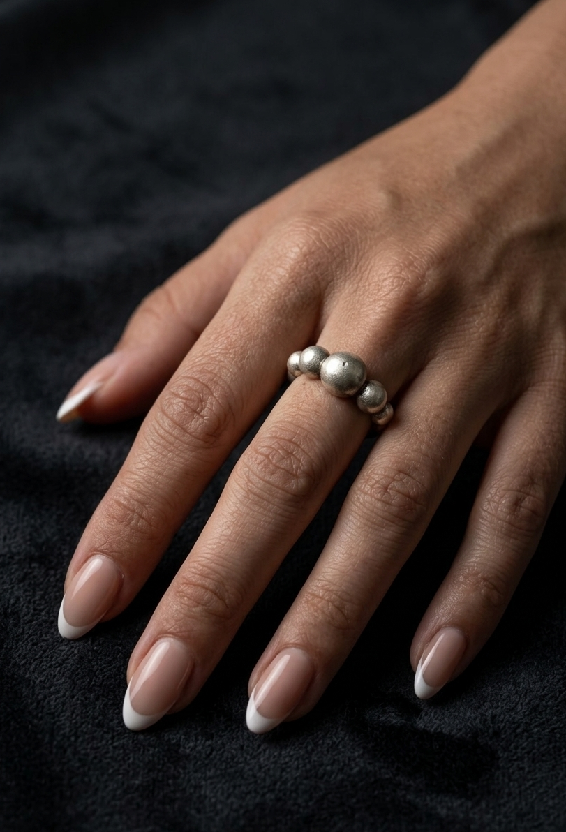 Sheela Zamak Ring