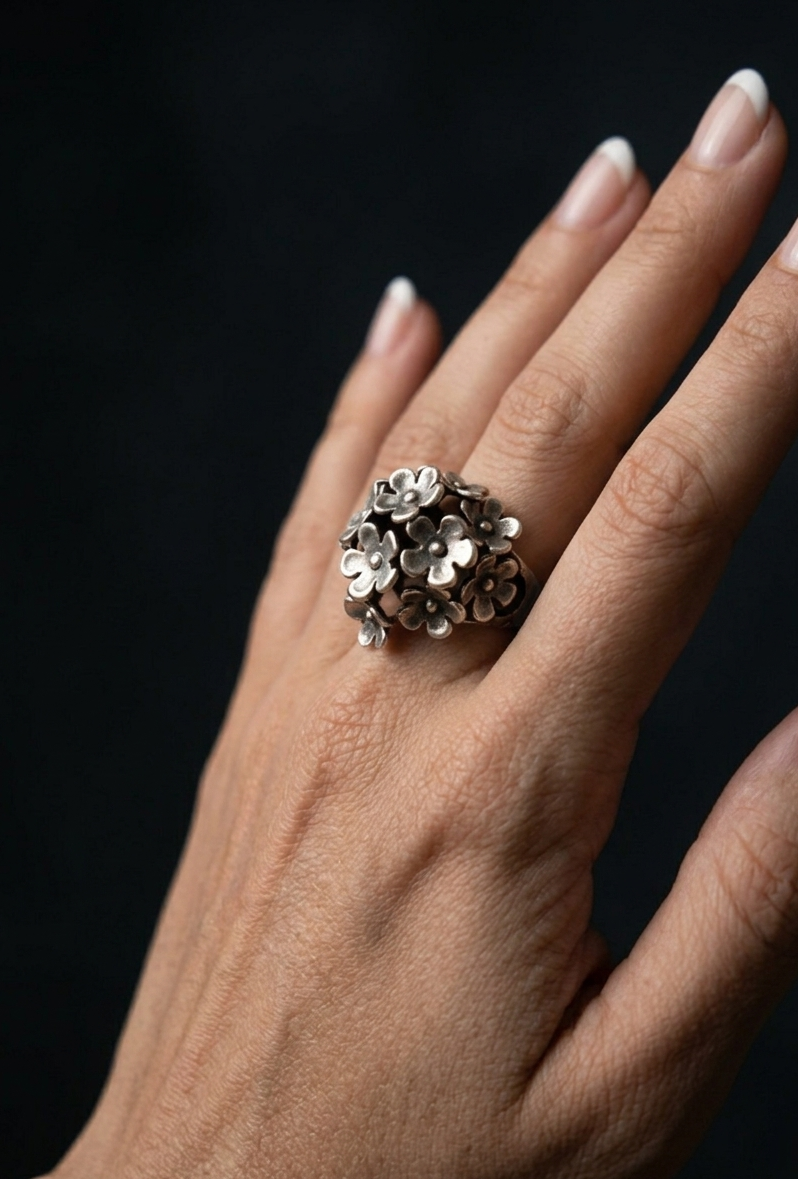 Guldasta Zamak Ring