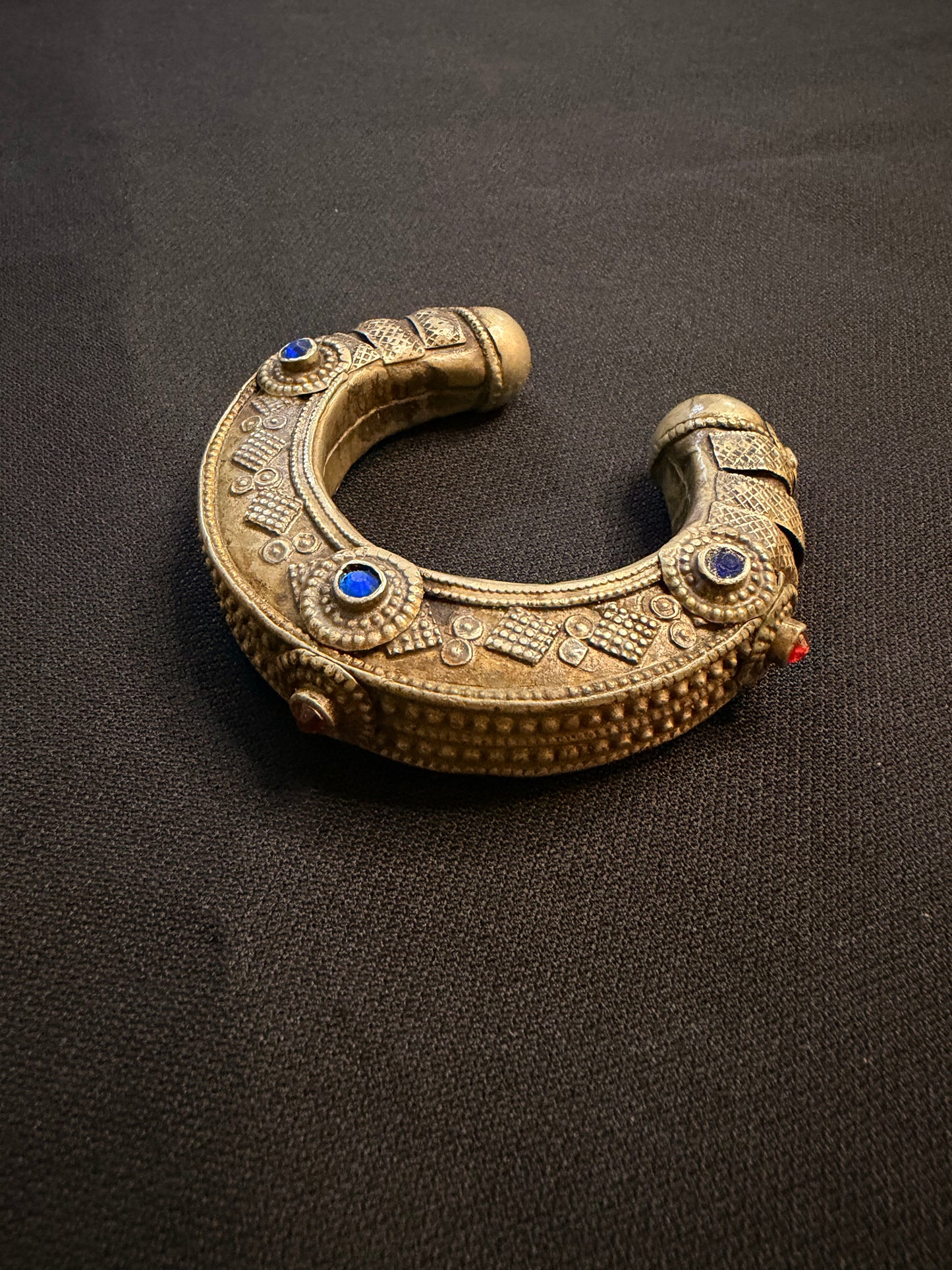 Harini Afghan Kada