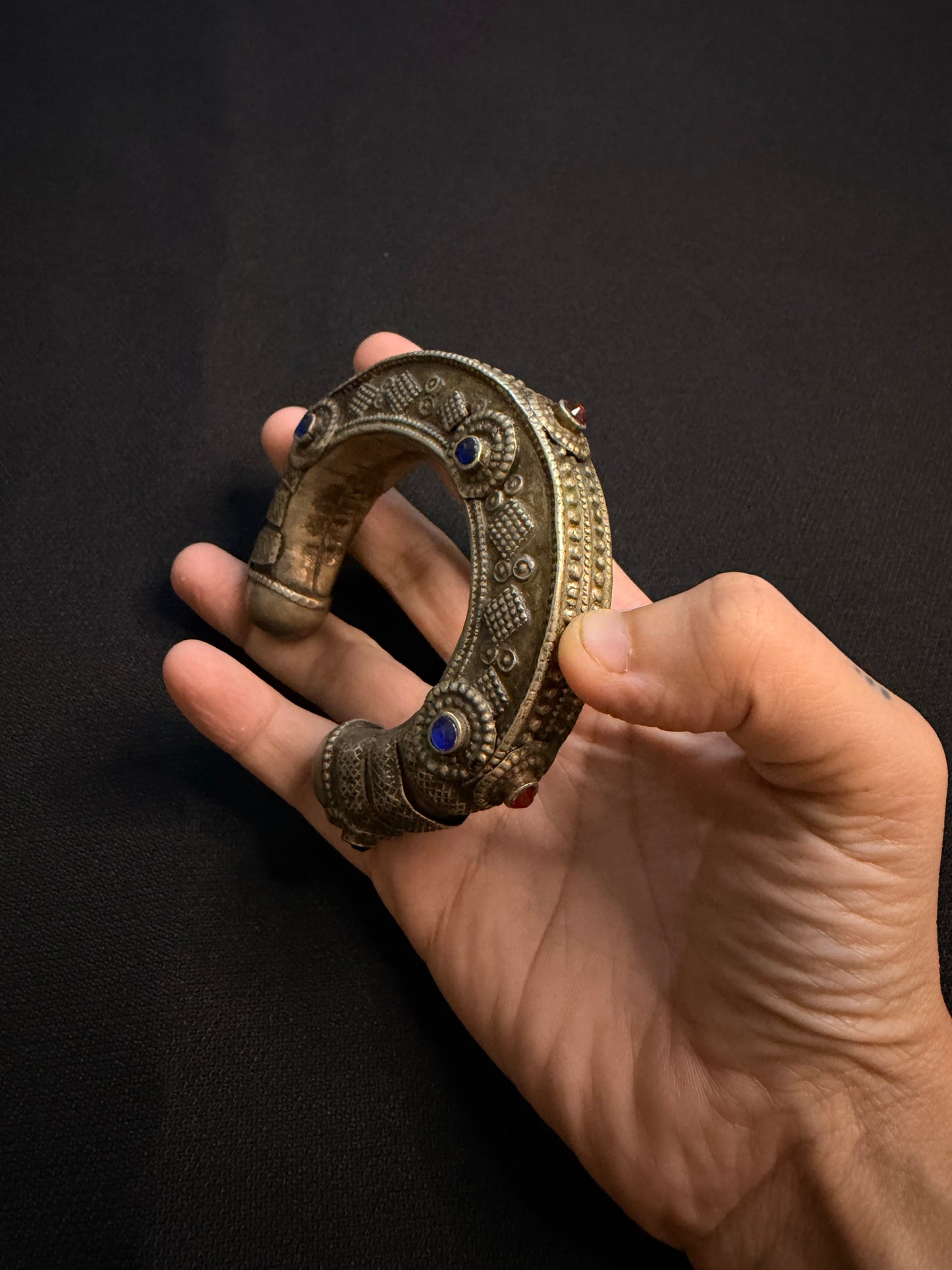 Harini Afghan Kada
