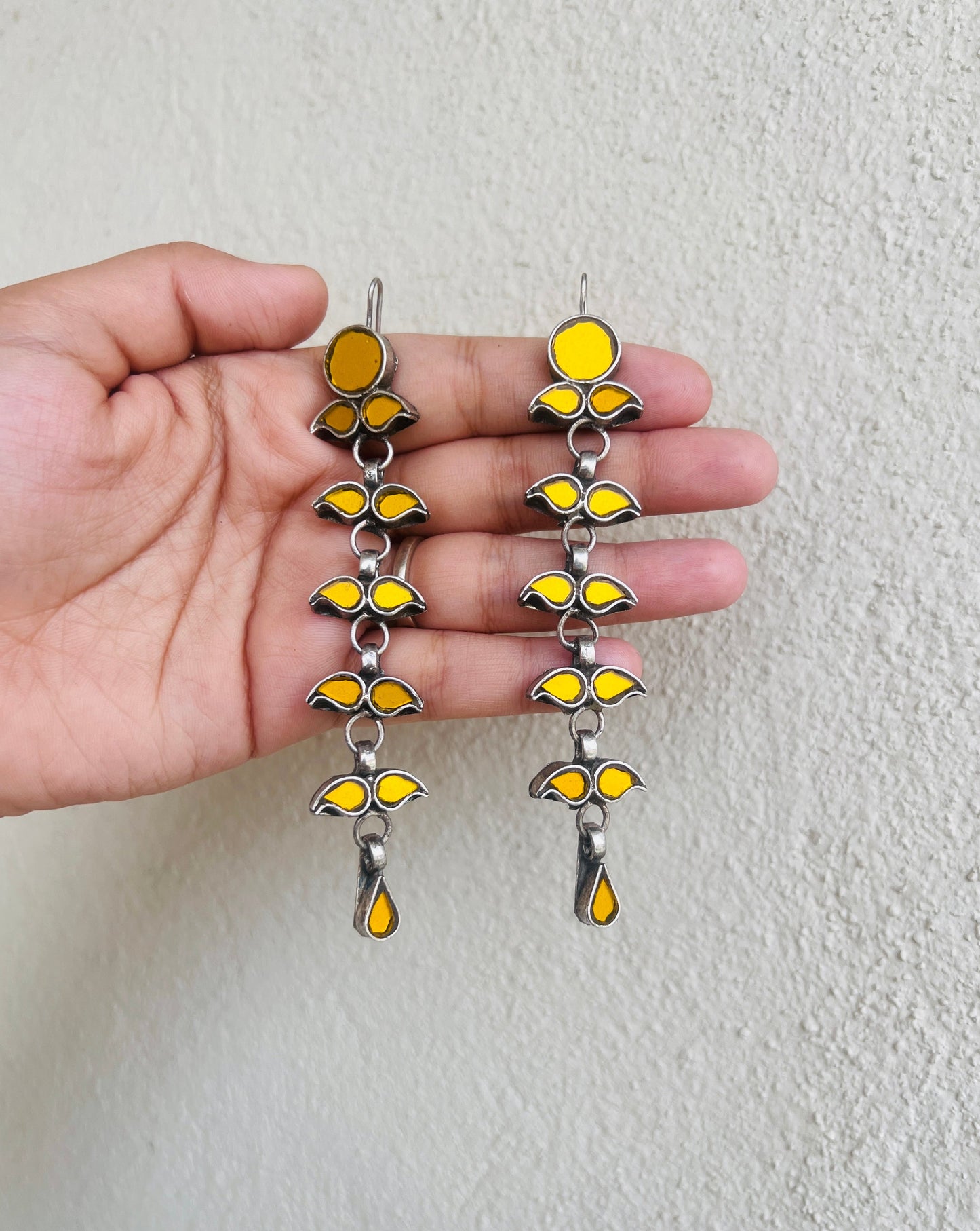 Guldasta Glass Earrings