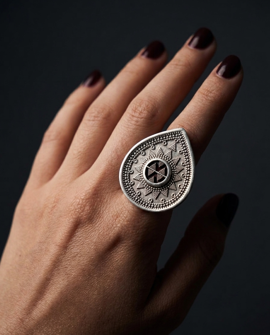 Ami Zamak Ring