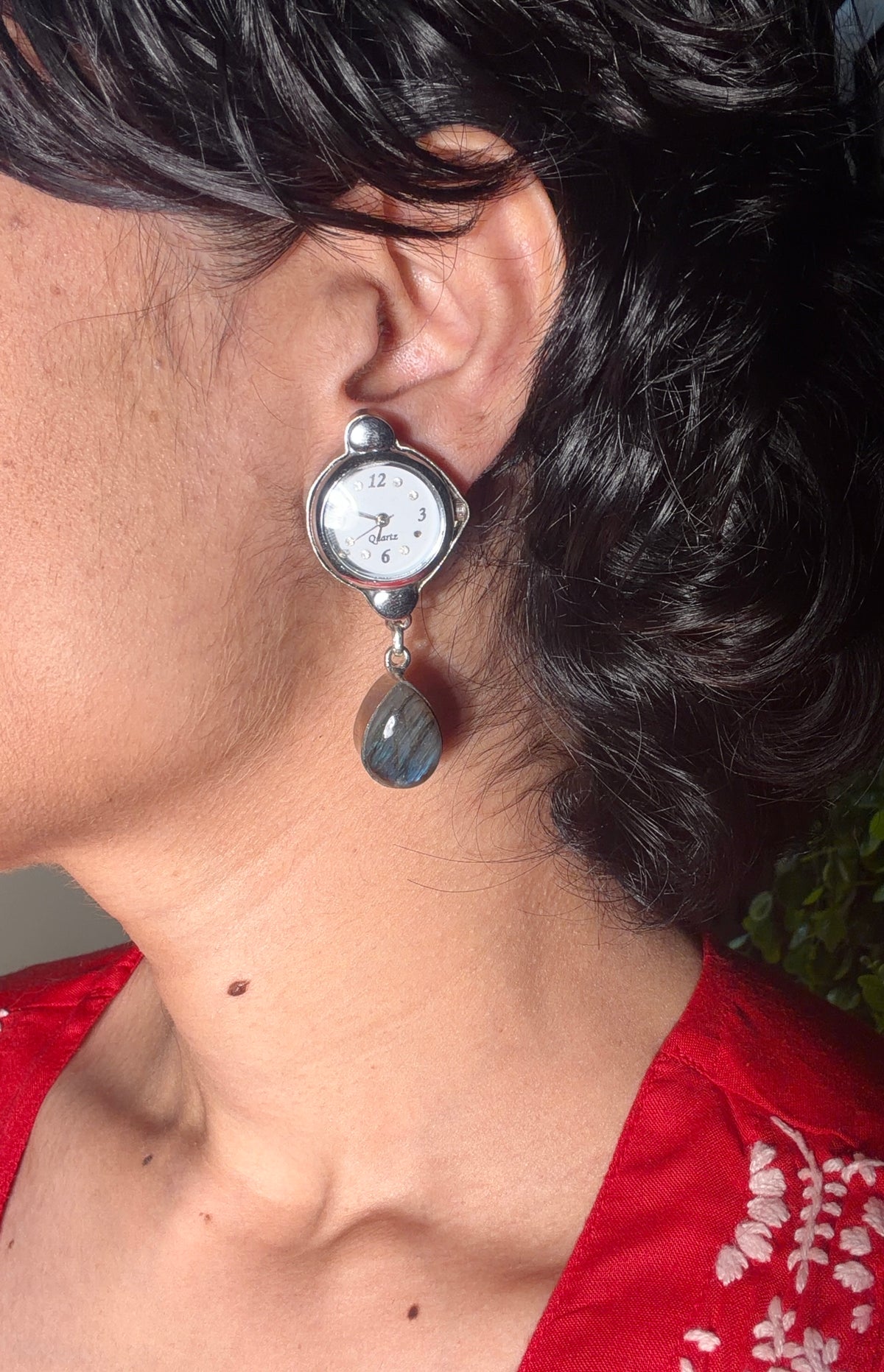 Seheer Clock Earrings