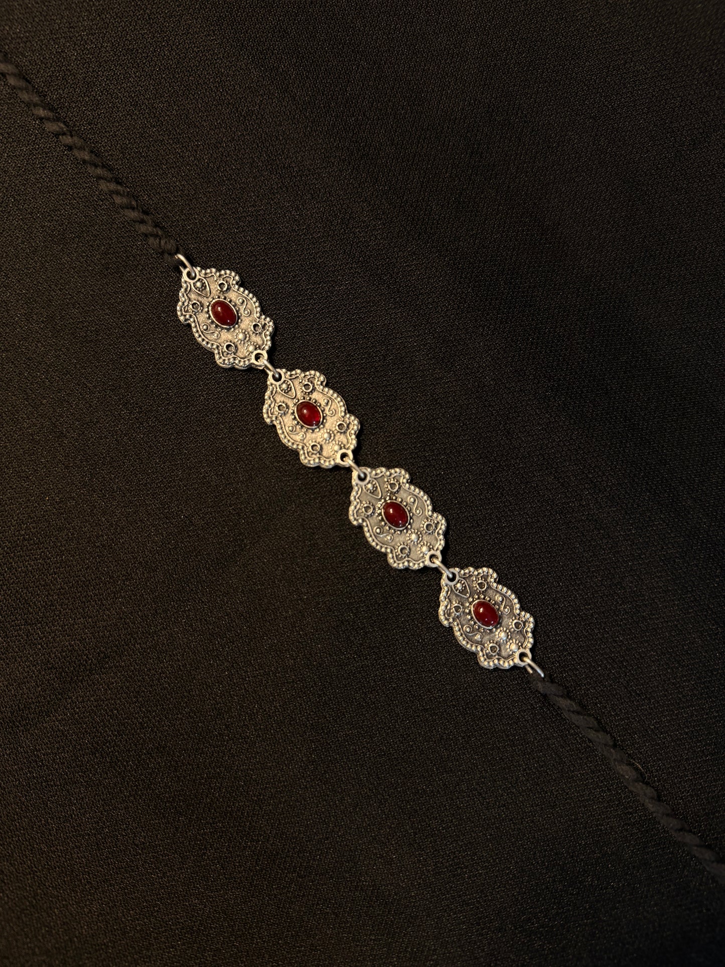 Puli Zamak Choker