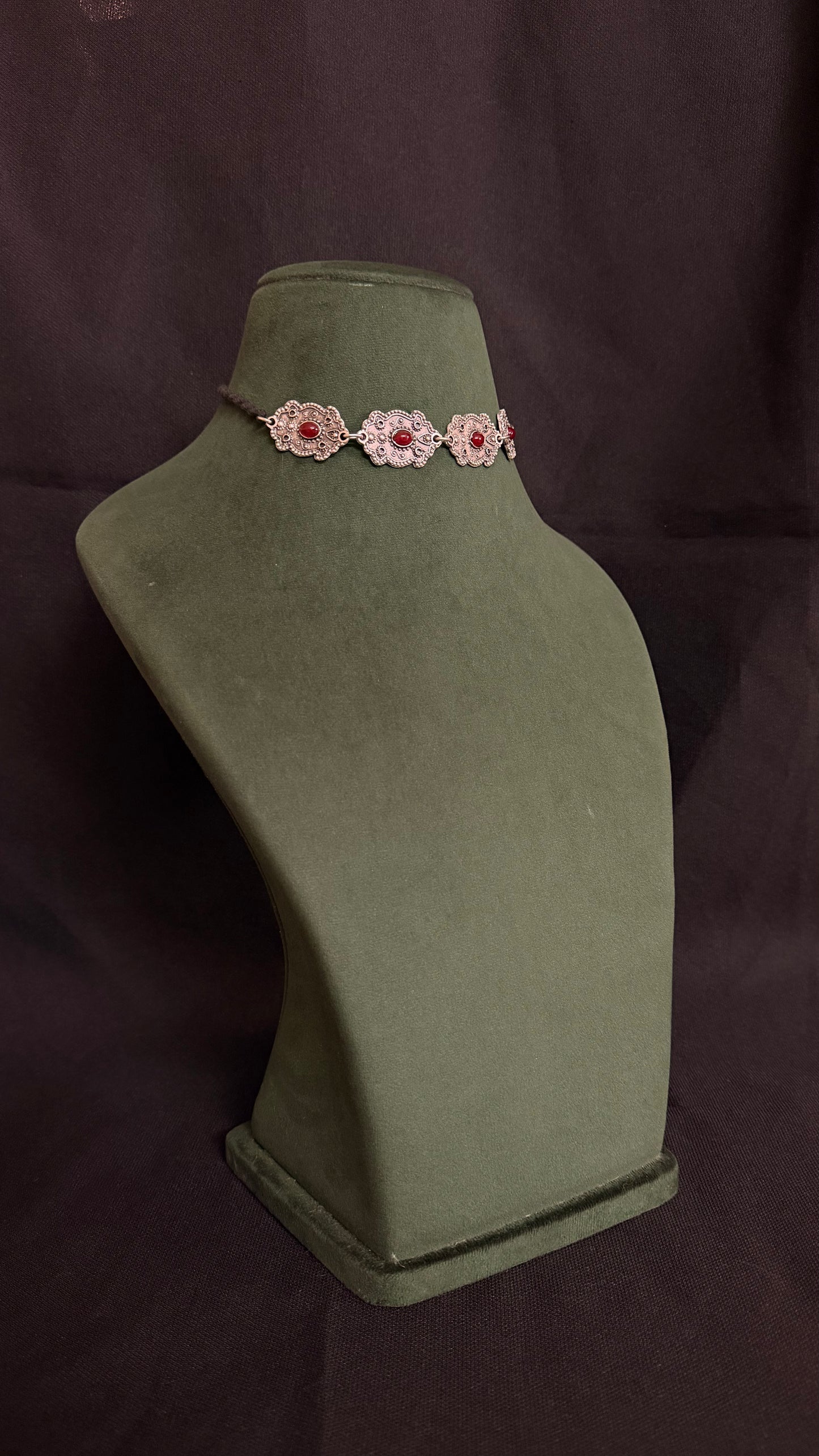 Puli Zamak Choker