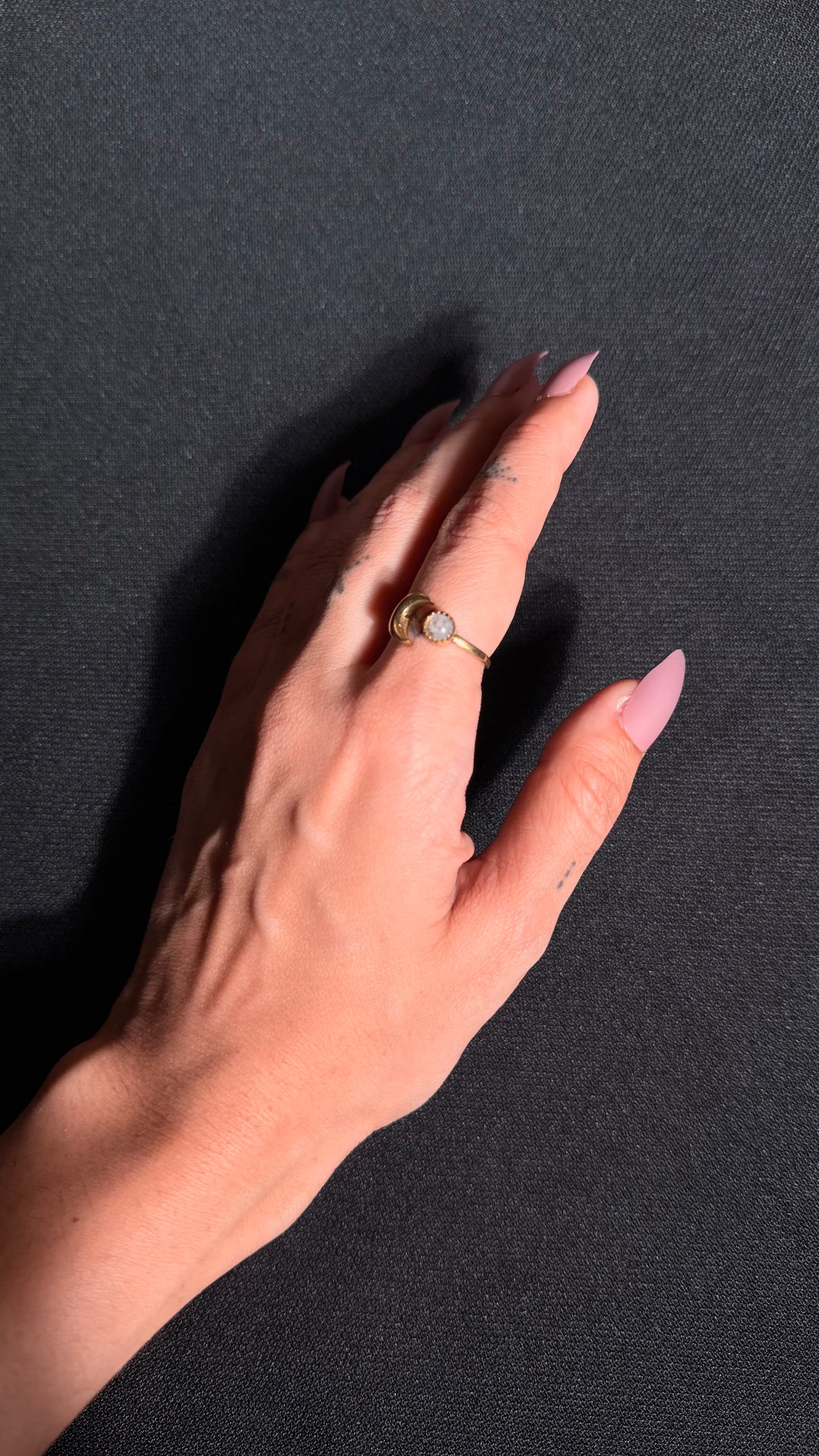Bekhabar Brass Ring