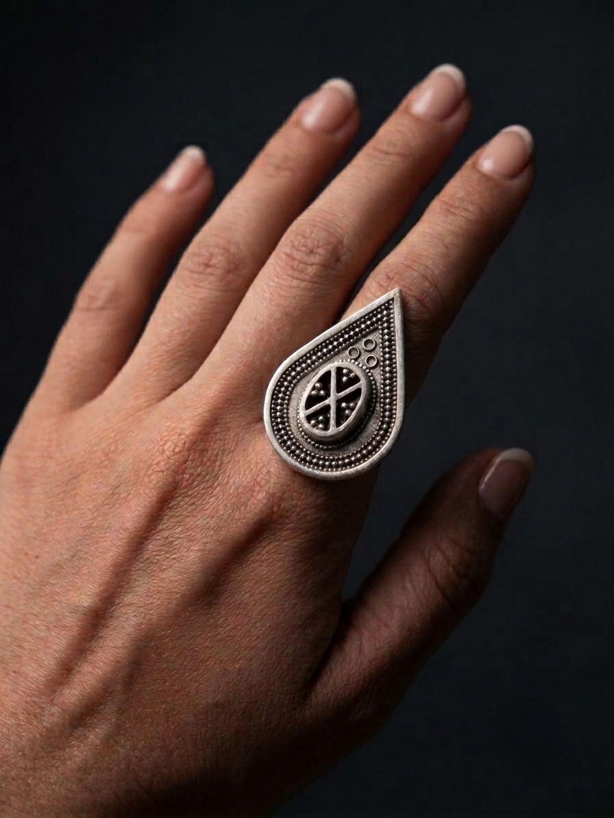 Ilya Zamak Ring