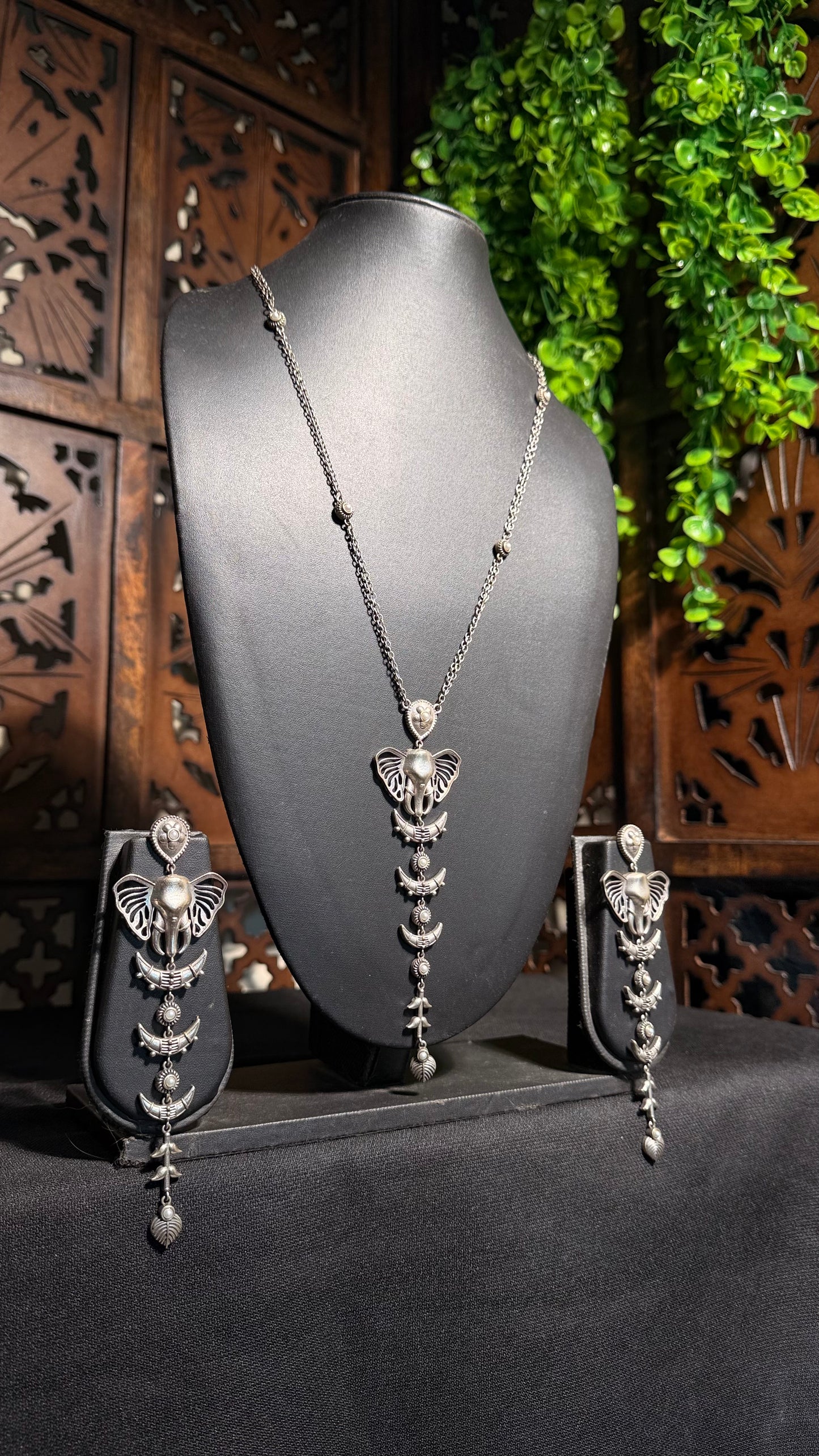 Abhey Oxidised Necklace Set with Earrings