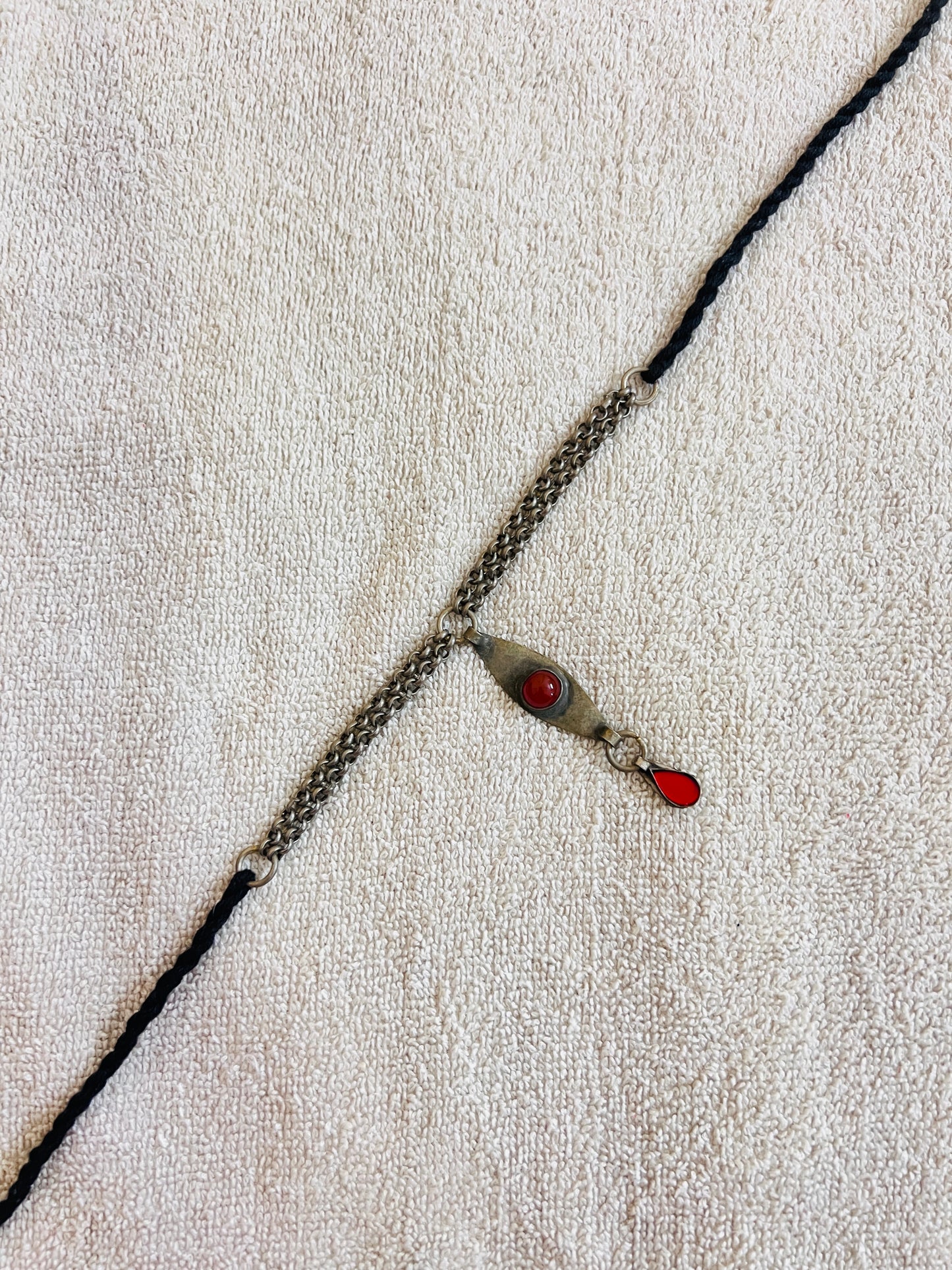 Nahaan Afghan Choker