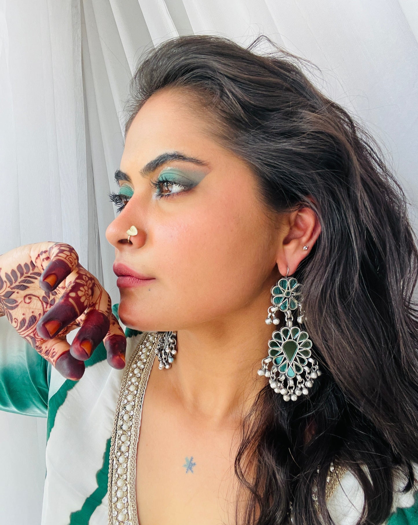 Laazmi Glass Earrings
