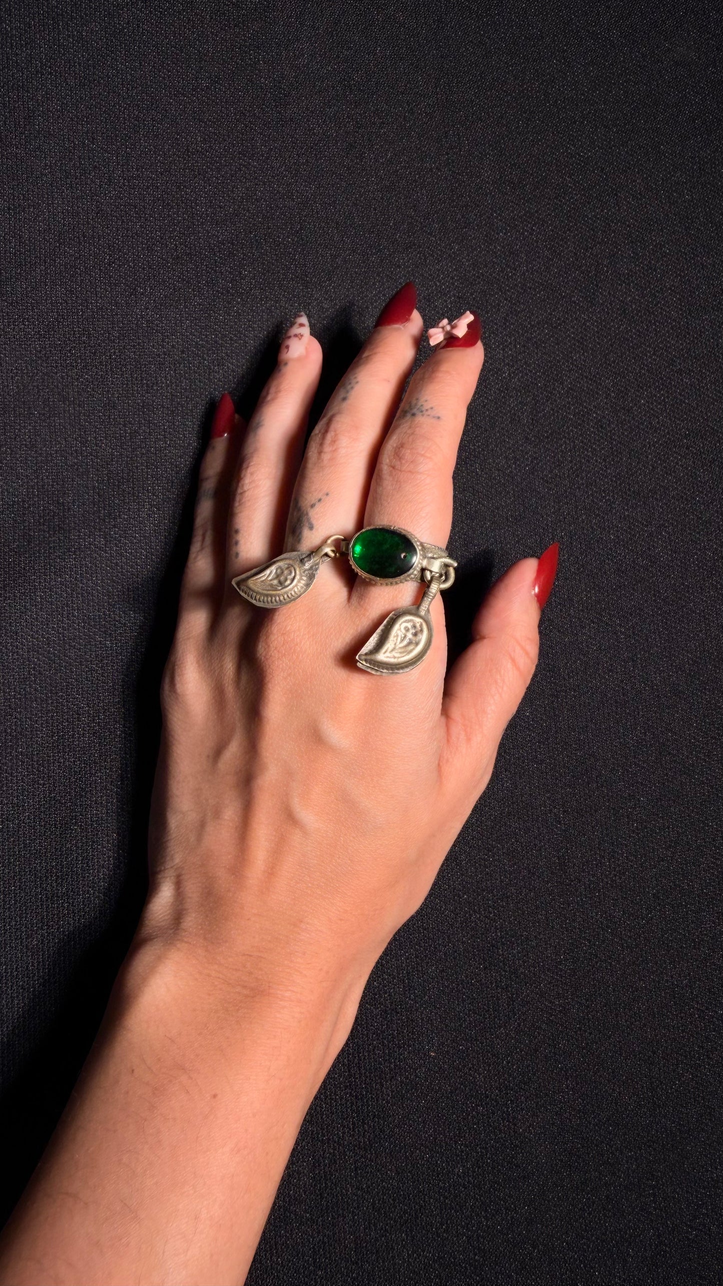 Vagmita Vintage Ring