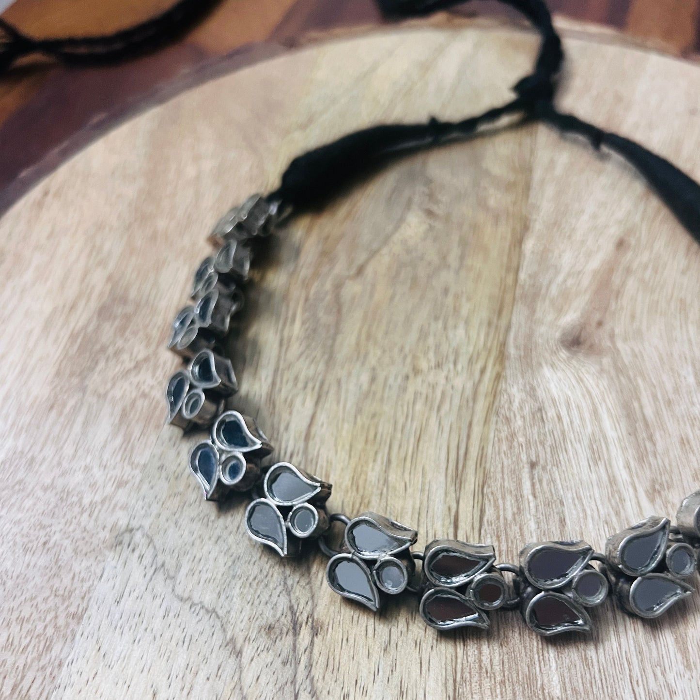 Mayera Glass Choker