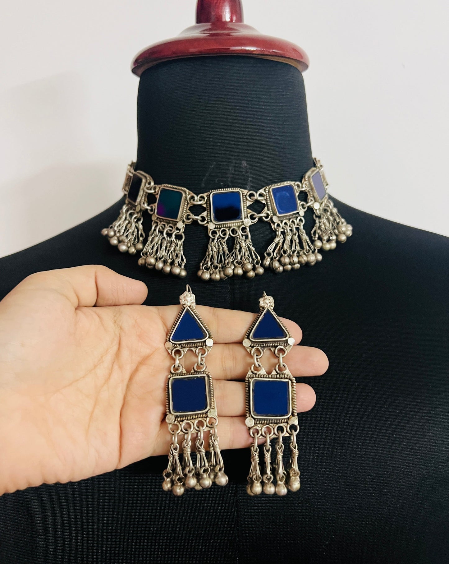 Leya Glass Necklace Set