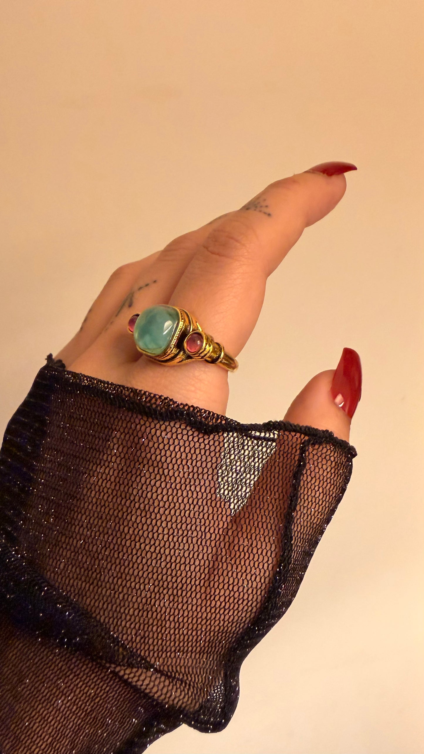 Rehnuma Adjustable Ring