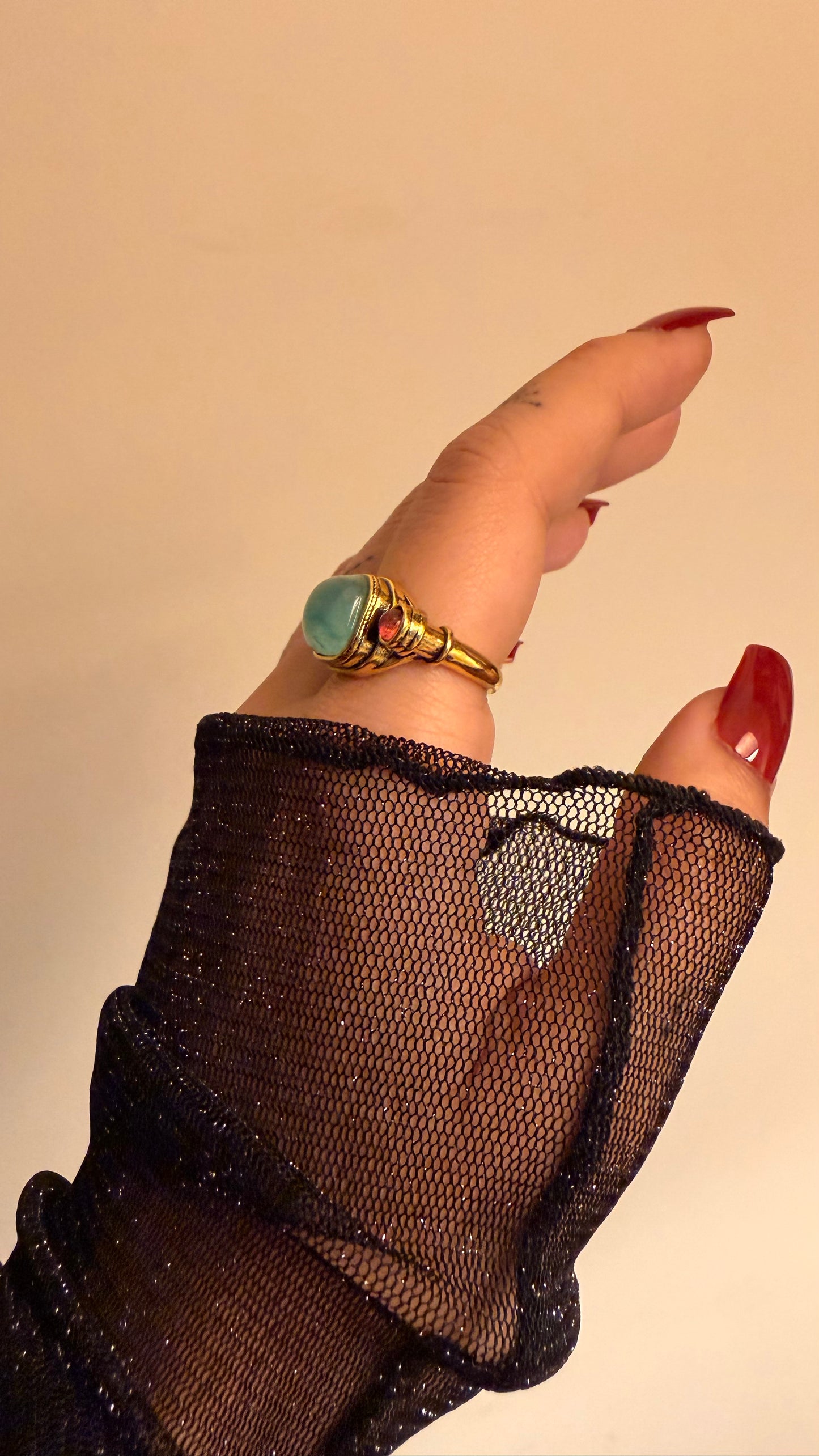 Rehnuma Adjustable Ring
