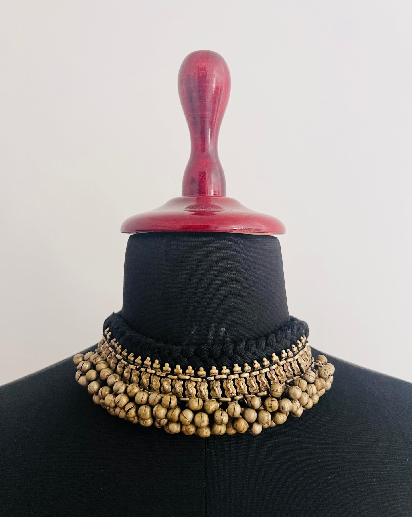 Rang Afghan Choker
