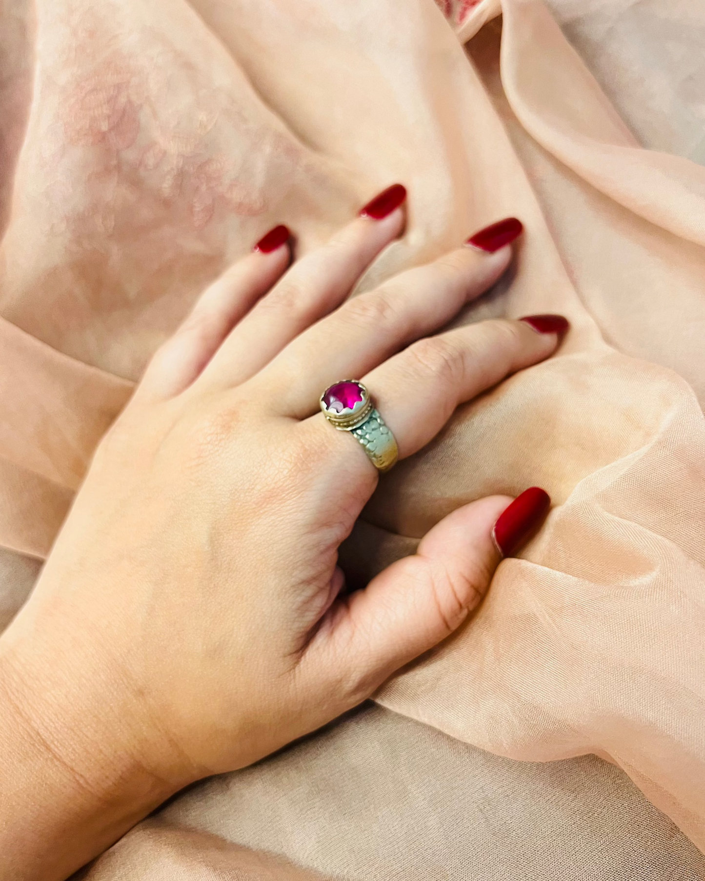 Gulaabi Vintage Ring