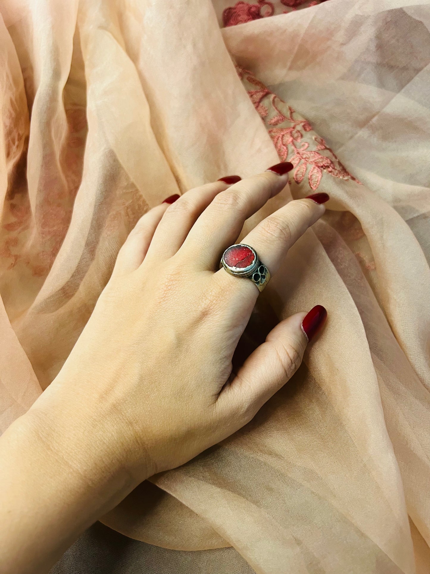 Meherbaanh Vintage Ring