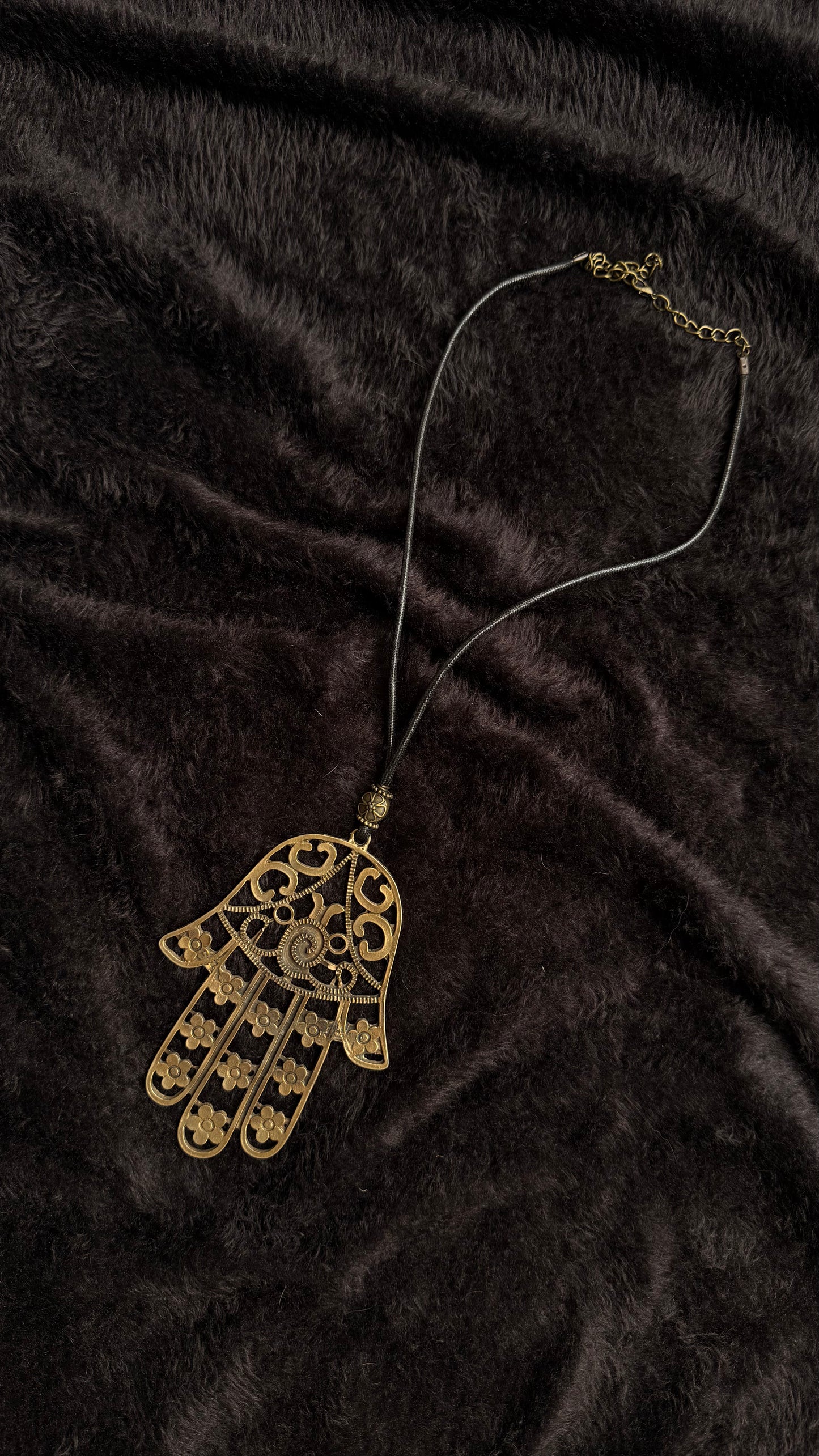 Hatheli Zamak Pendant
