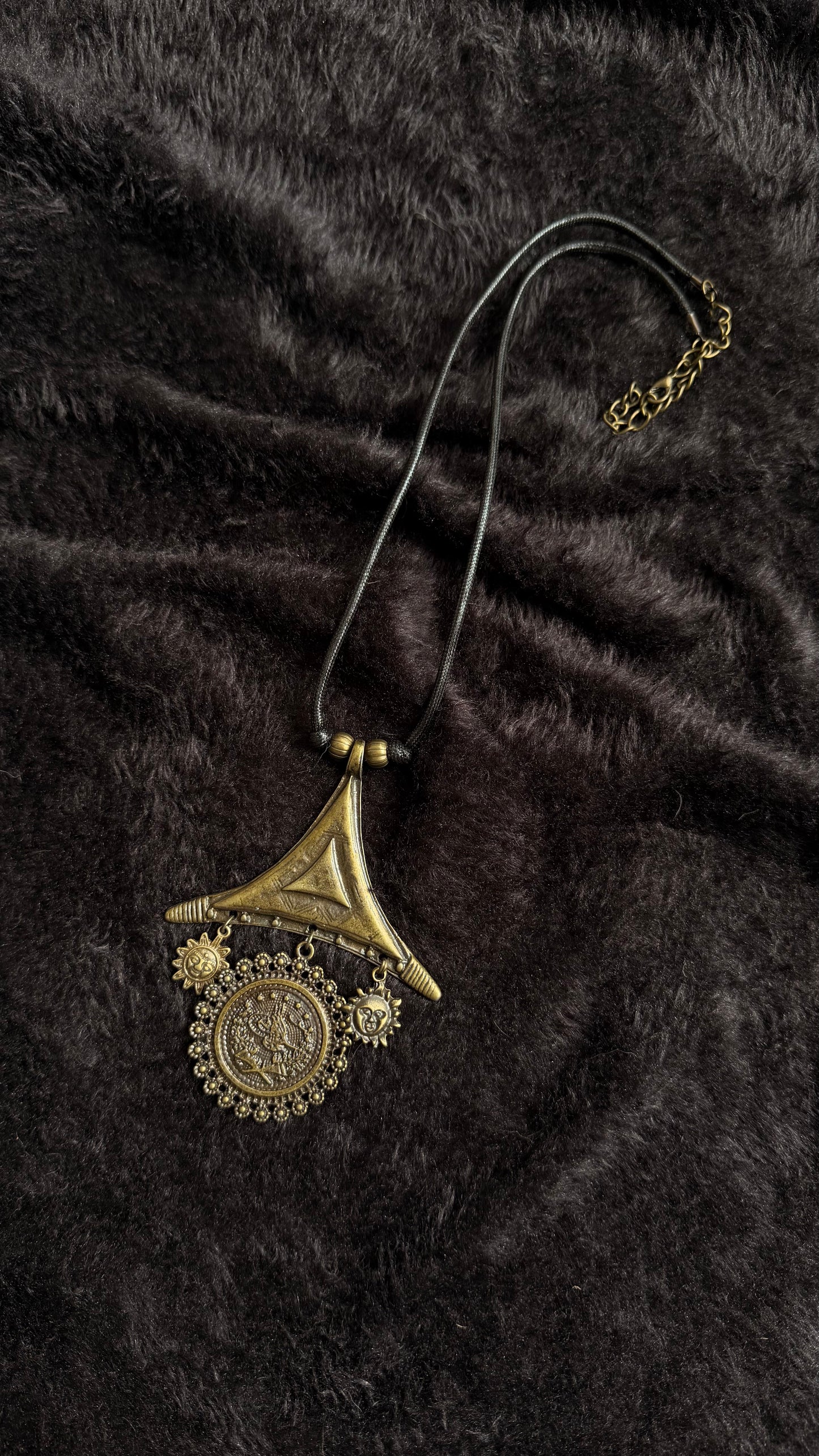 Chakra Zamak Pendant