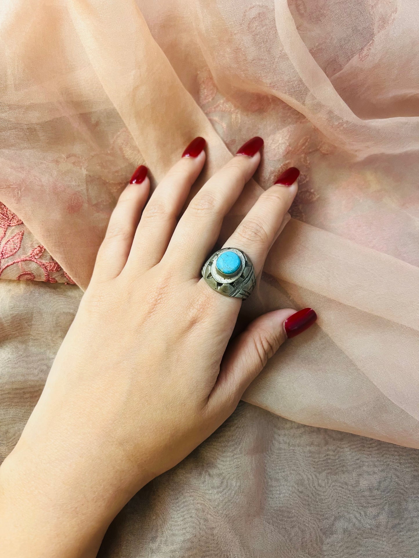 Aasmaan Vintage Ring