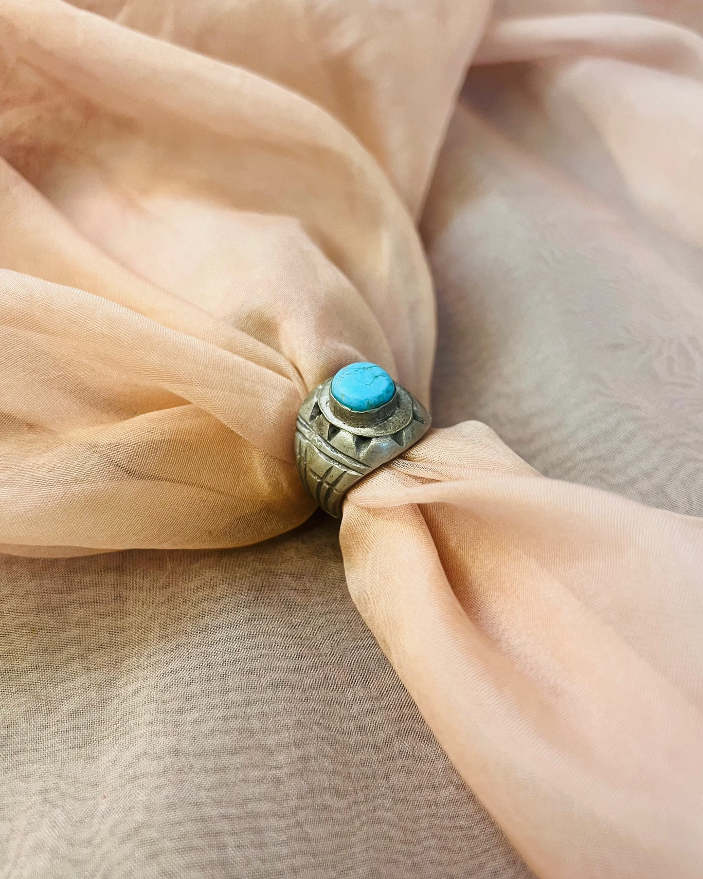 Aasmaan Vintage Ring