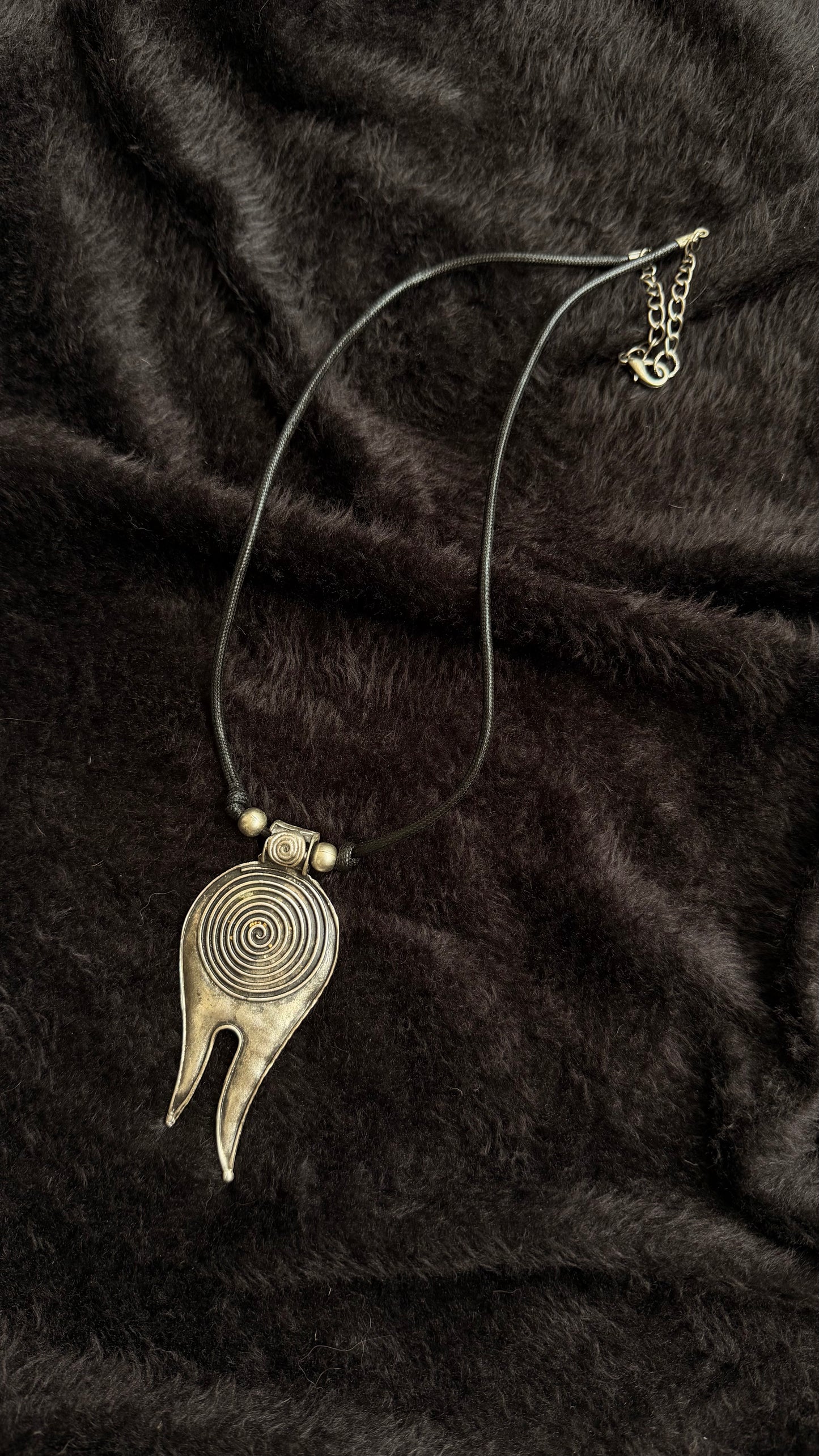 Begaani Zamak Pendant