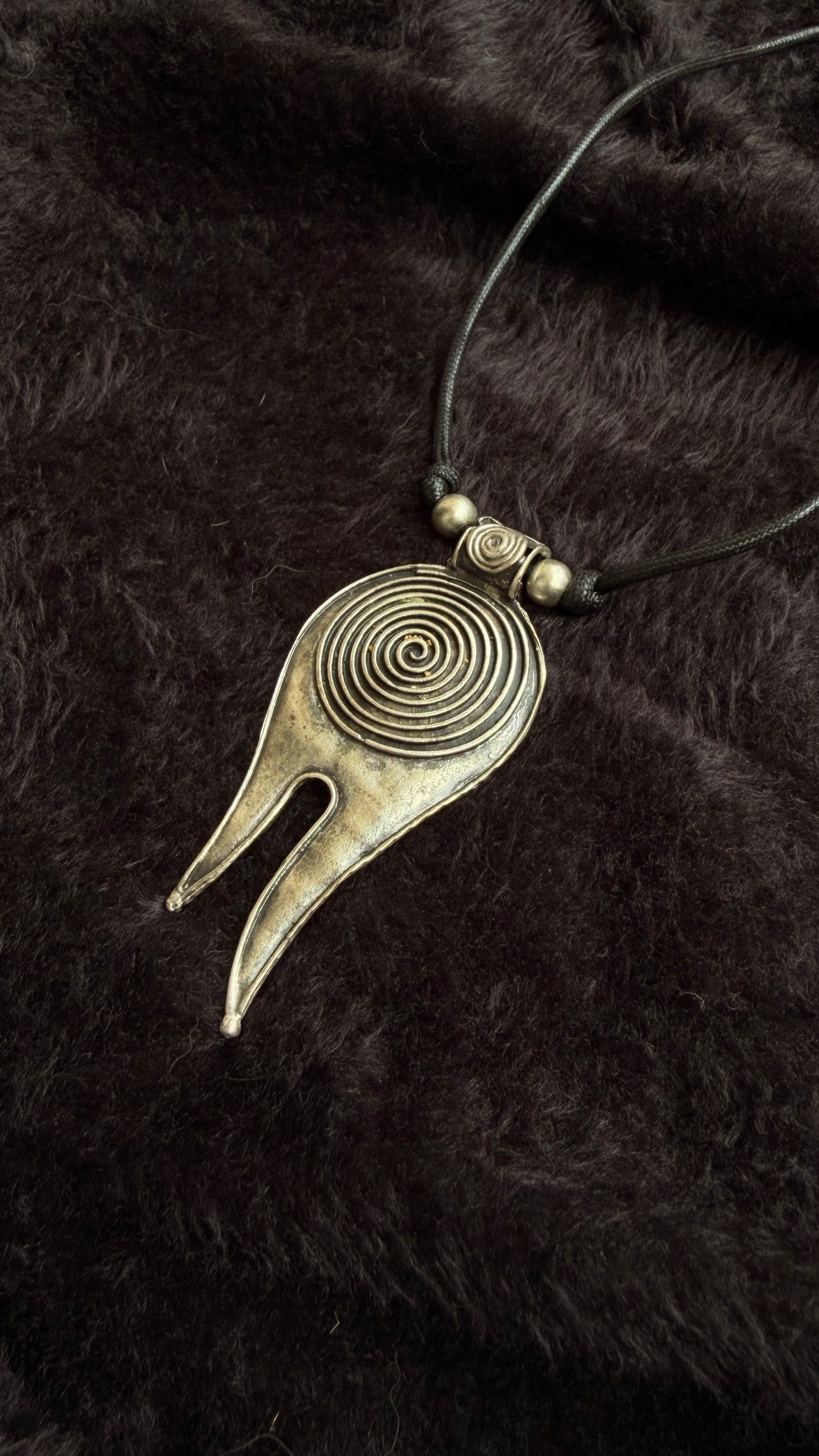 Begaani Zamak Pendant